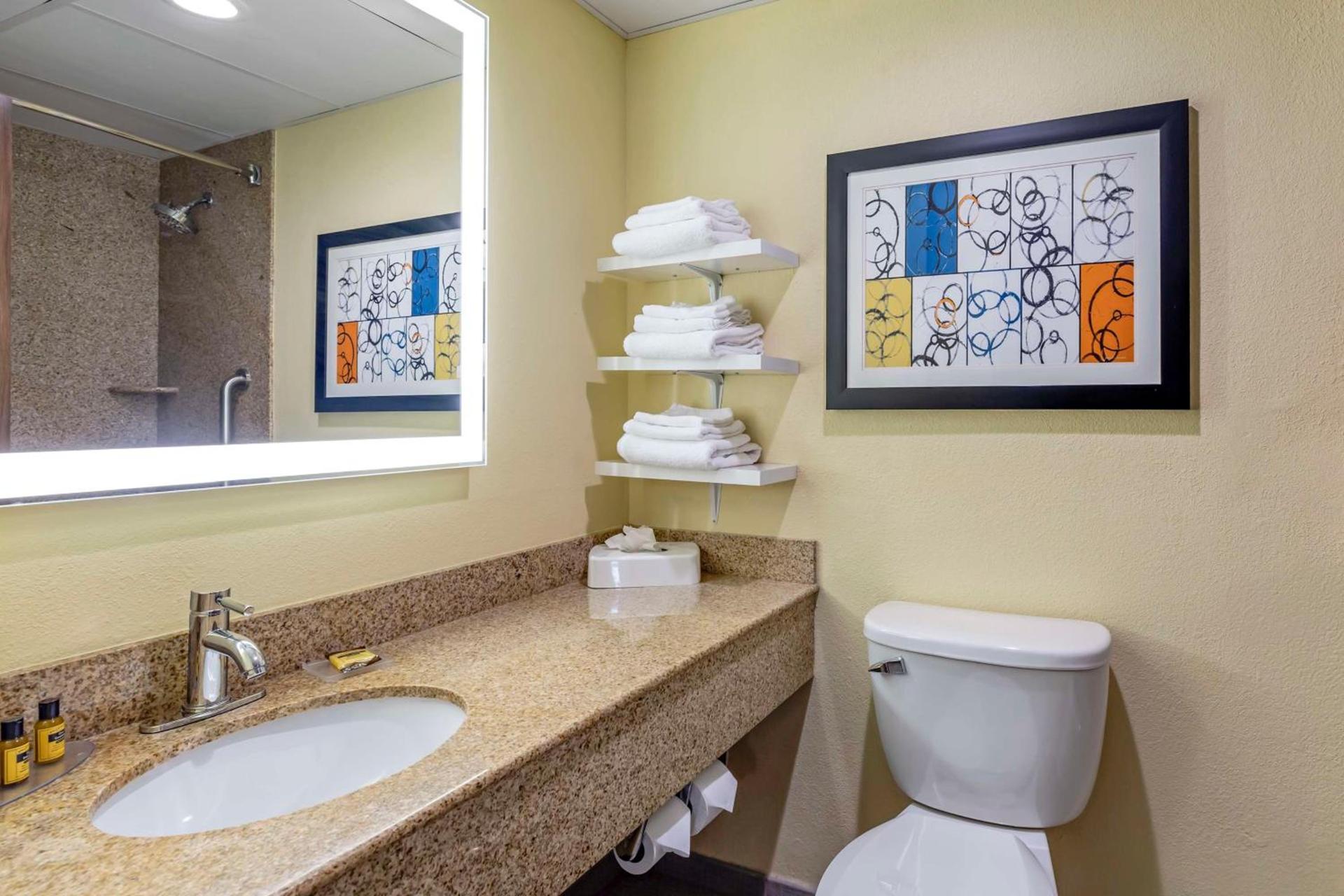Best Western Plus North Shore Hotel photo 22