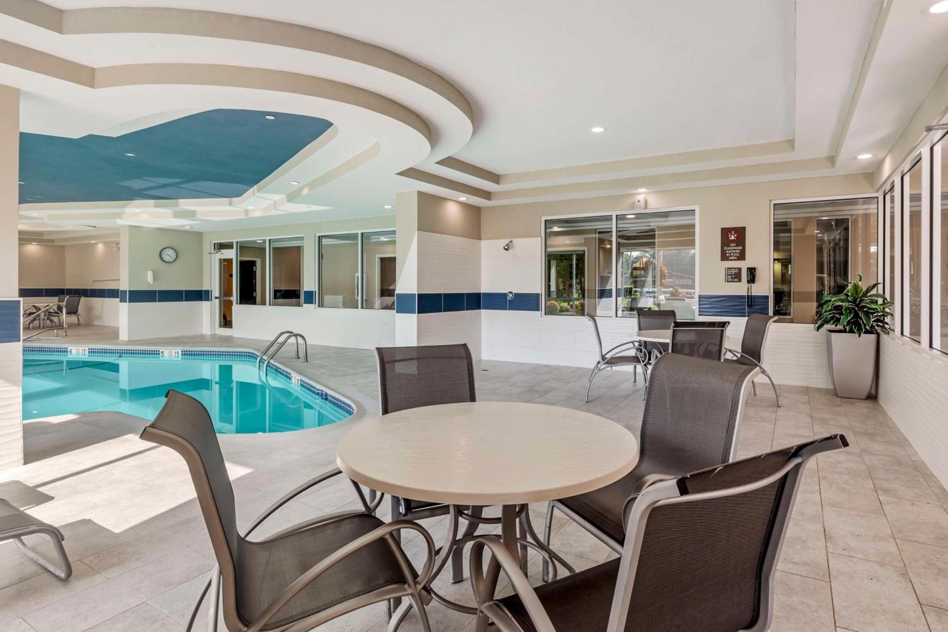 Best Western Plus North Shore Hotel photo 5