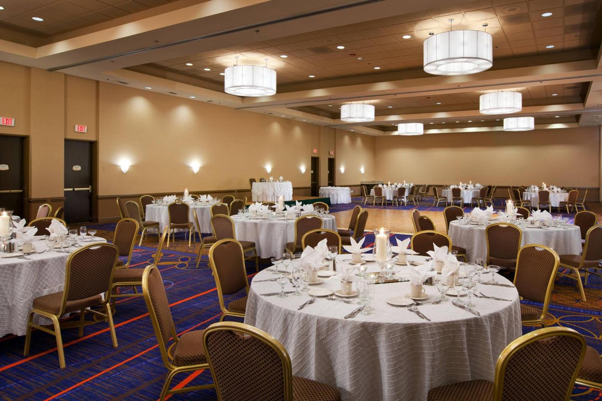 Courtyard by Marriott Baldwin Park photo 37