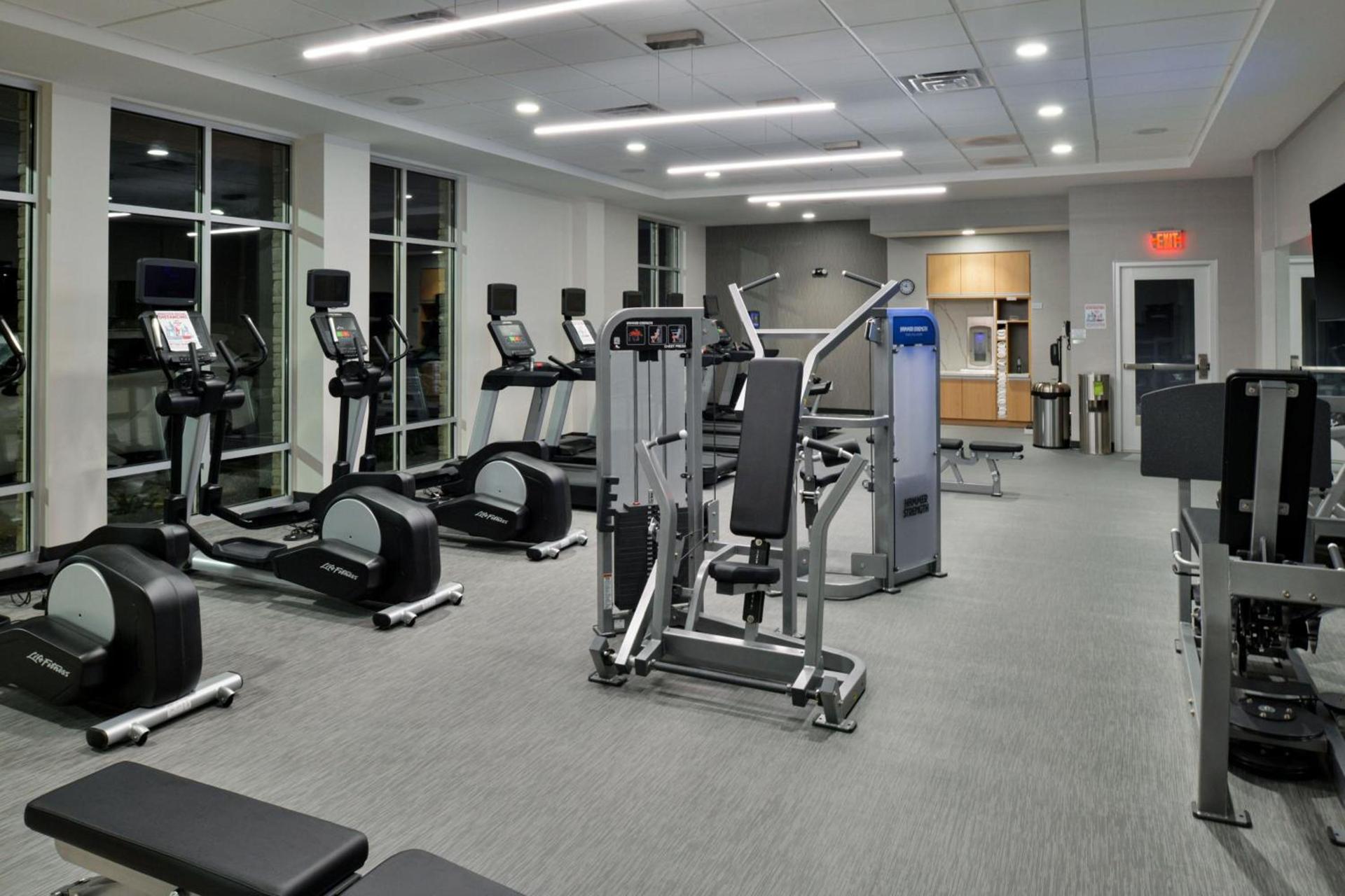 Courtyard by Marriott Raleigh Cary Crossroads photo 43