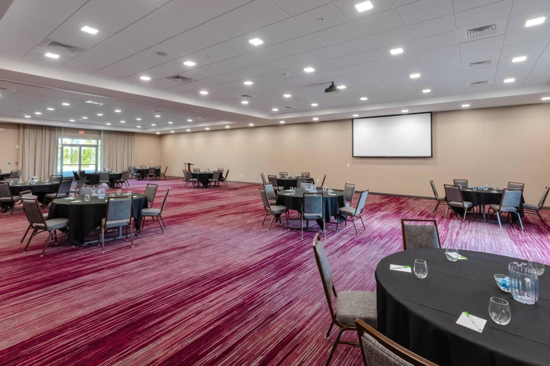 Courtyard by Marriott Savannah Airport photo 38
