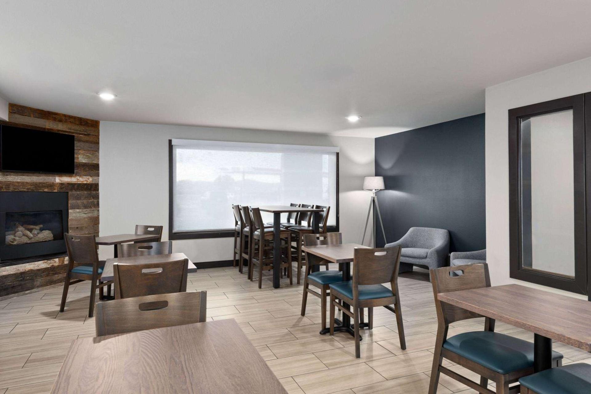 Super 8 by Wyndham Big Timber photo 10