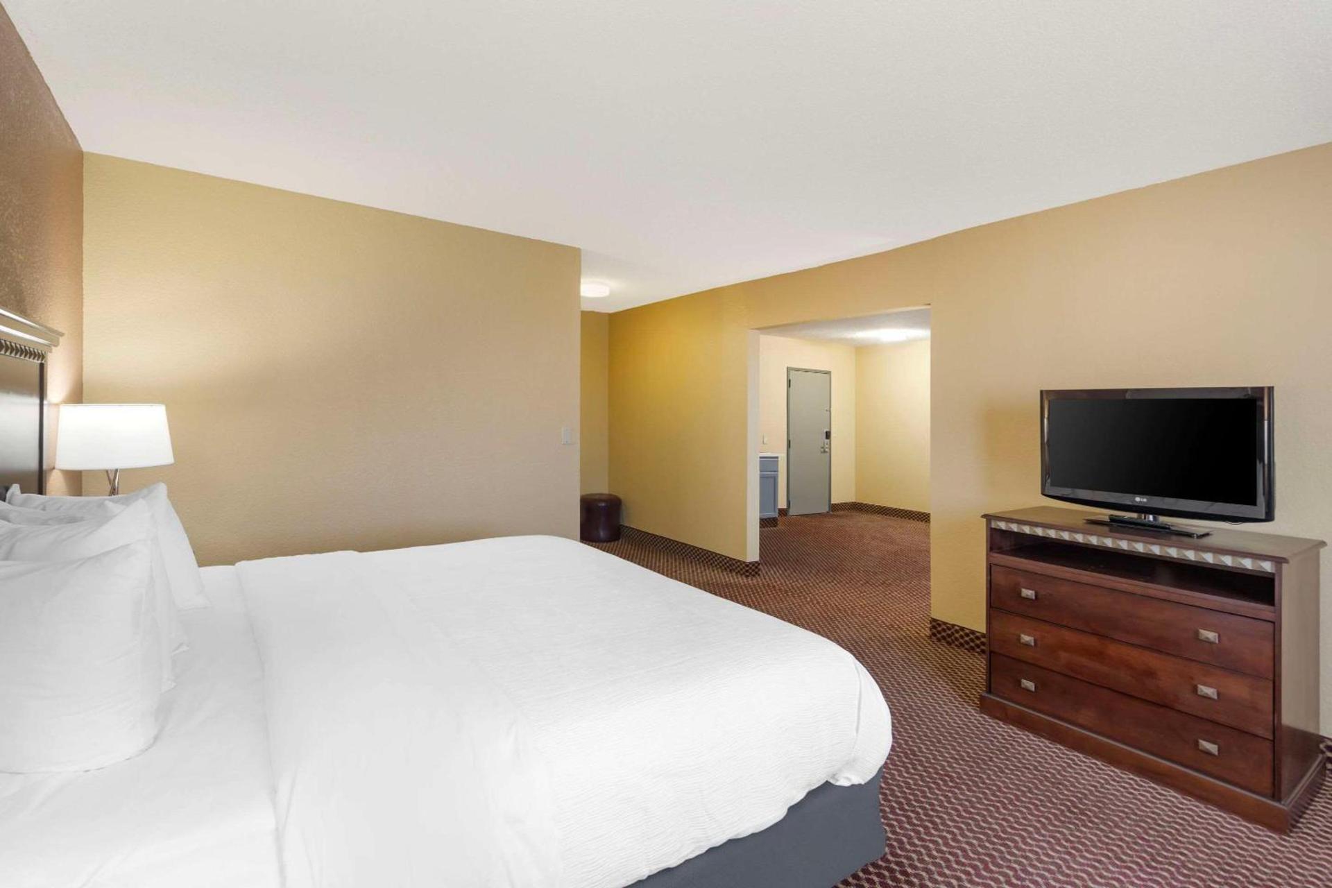 Quality Inn & Suites Bloomington University Area photo 9
