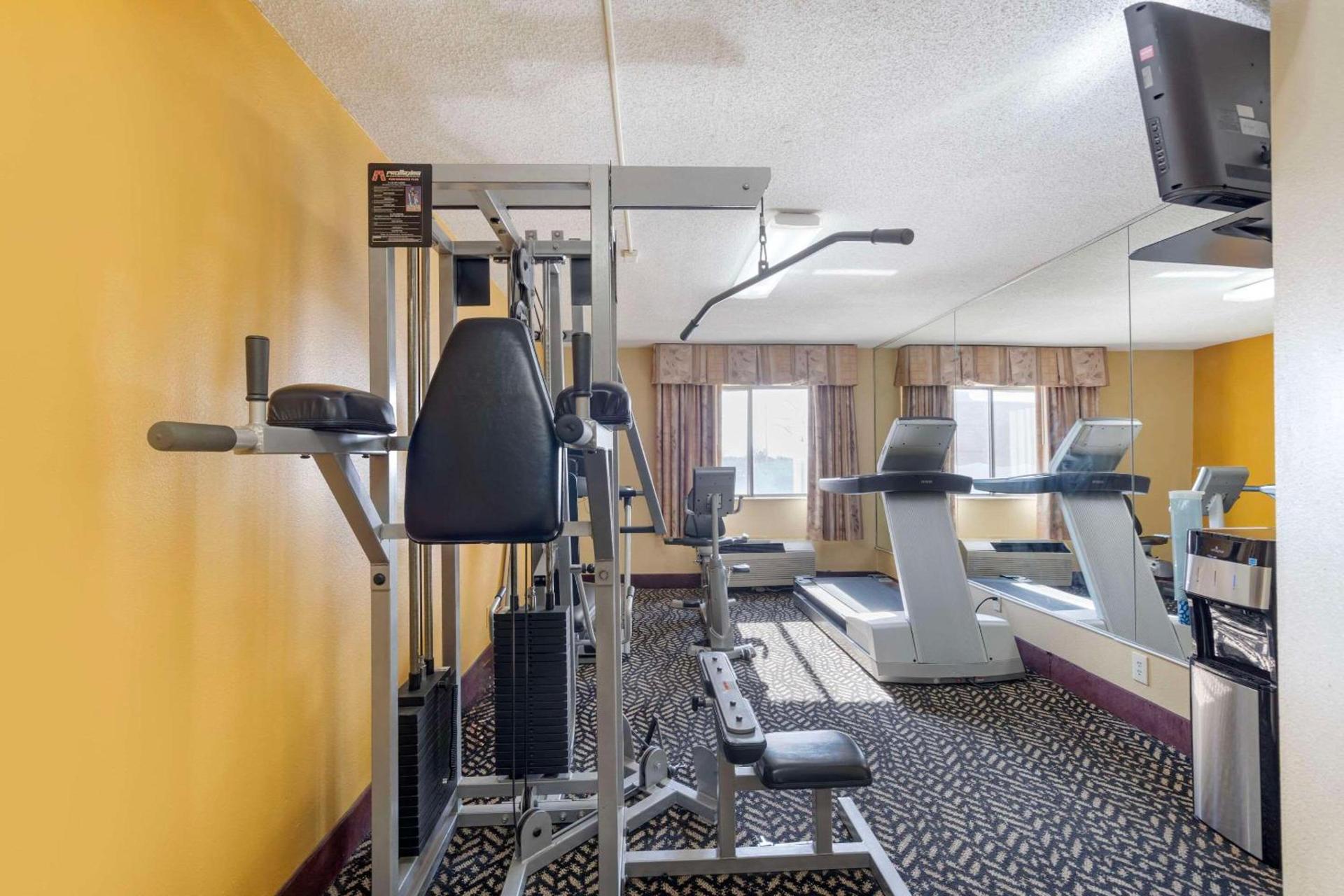 Quality Inn & Suites Bloomington University Area photo 15