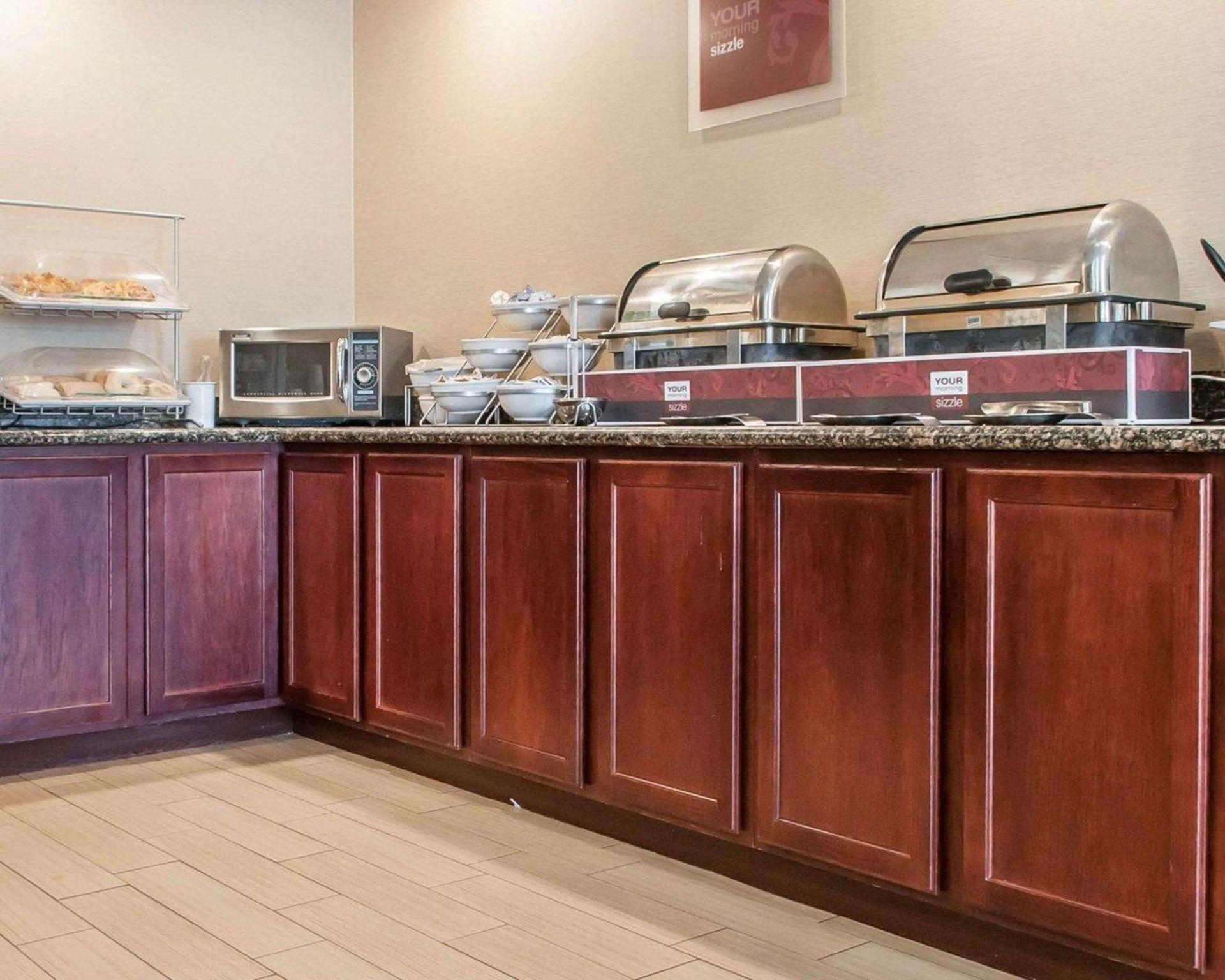 Comfort Suites Farmington photo 25