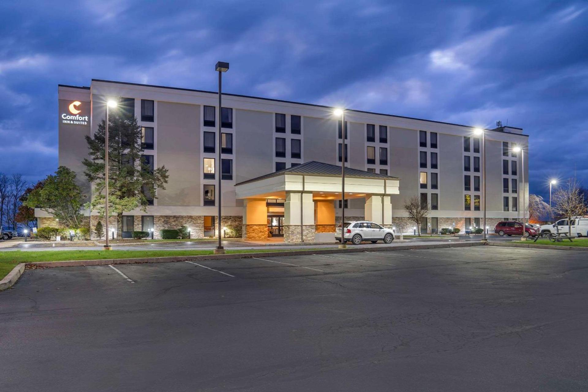 Comfort Inn & Suites Johnstown - Richland Town Center photo 5