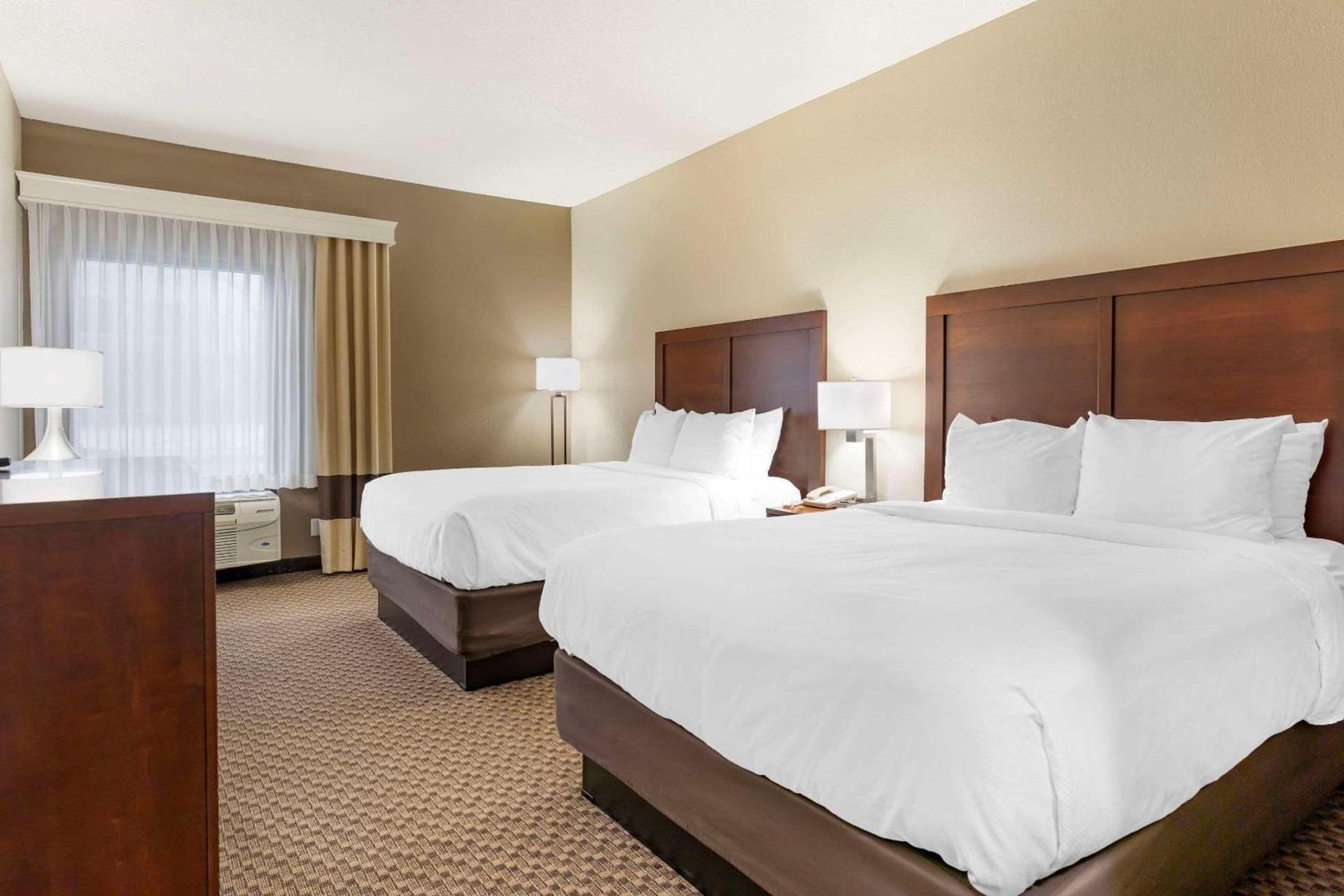Comfort Inn & Suites Johnstown - Richland Town Center photo 11