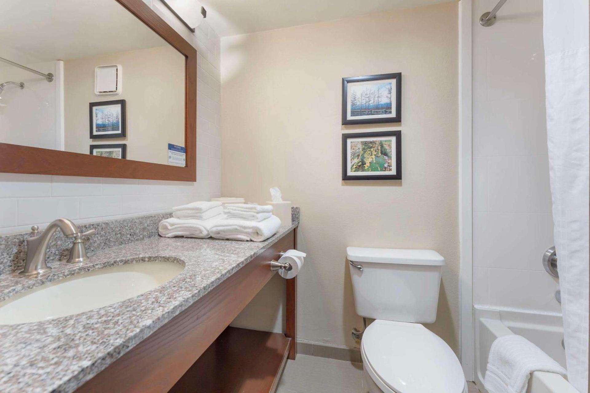 Comfort Inn & Suites Johnstown - Richland Town Center photo 19