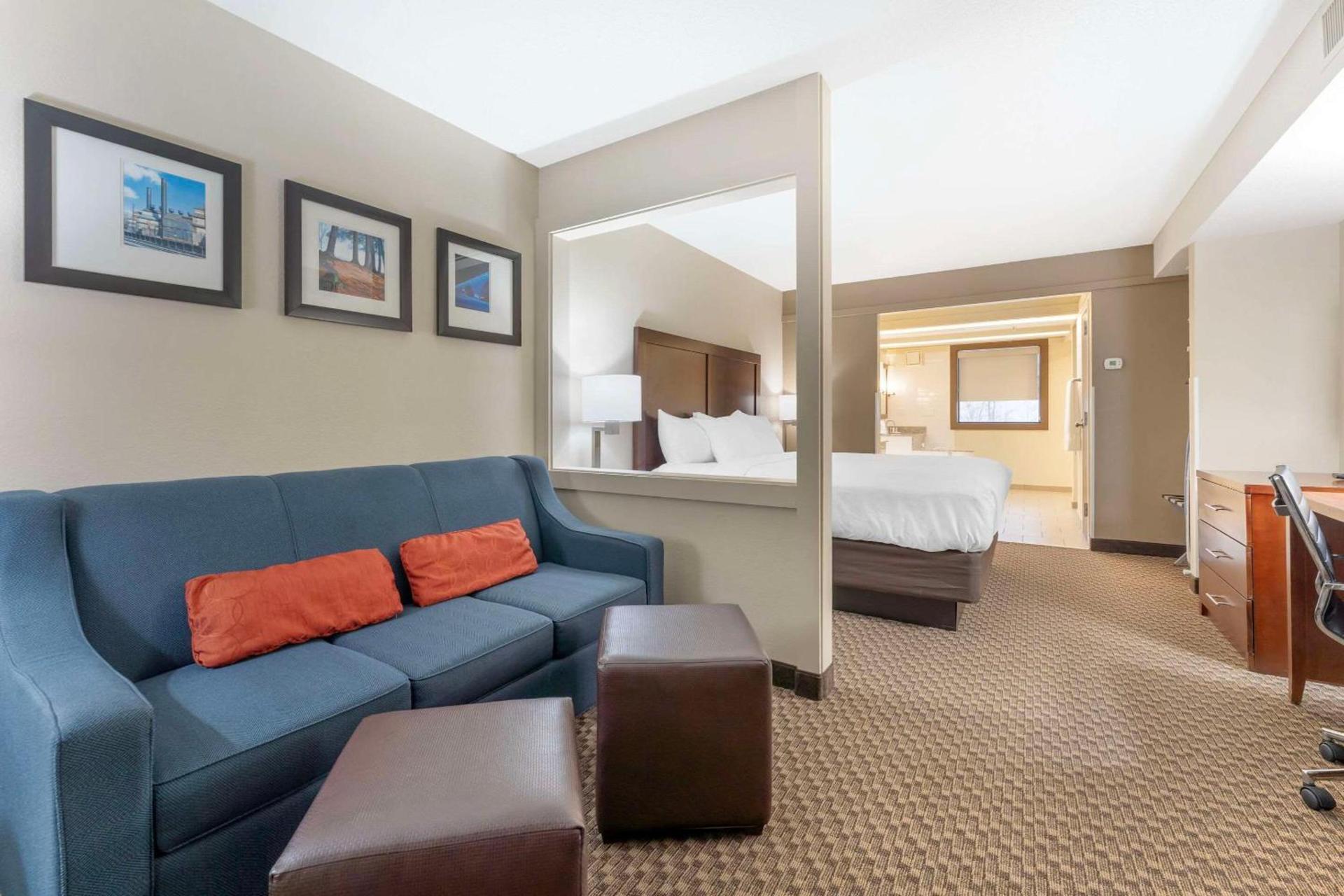 Comfort Inn & Suites Johnstown - Richland Town Center photo 24