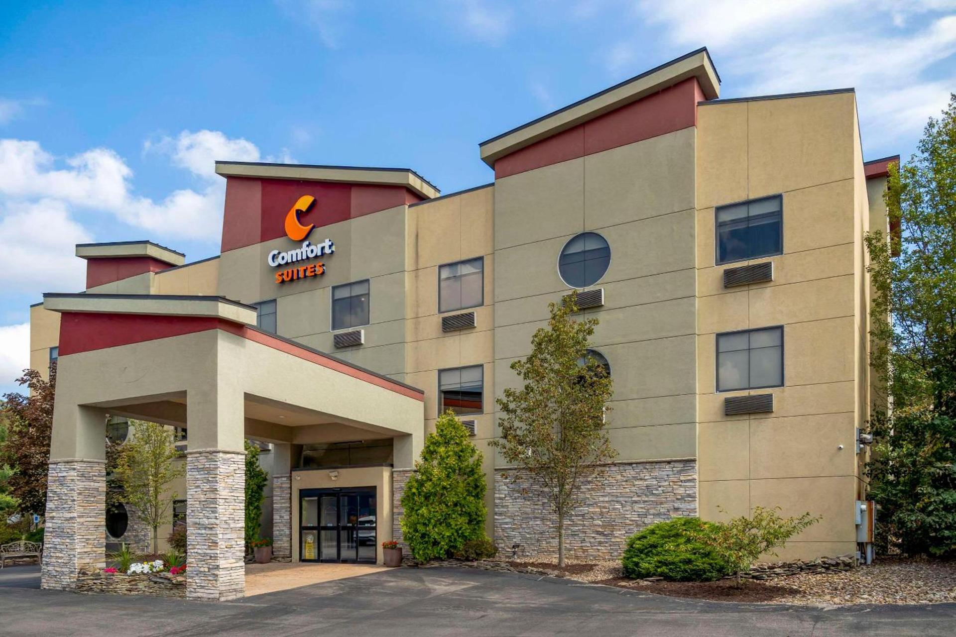 Comfort Suites Monaca photo 42