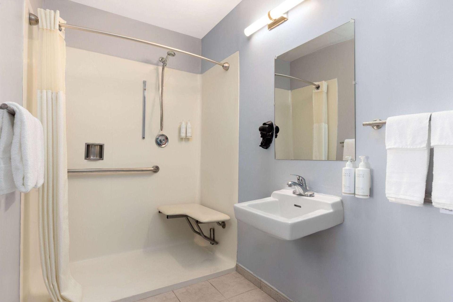 Travelodge by Wyndham by Fisherman's Wharf photo 3