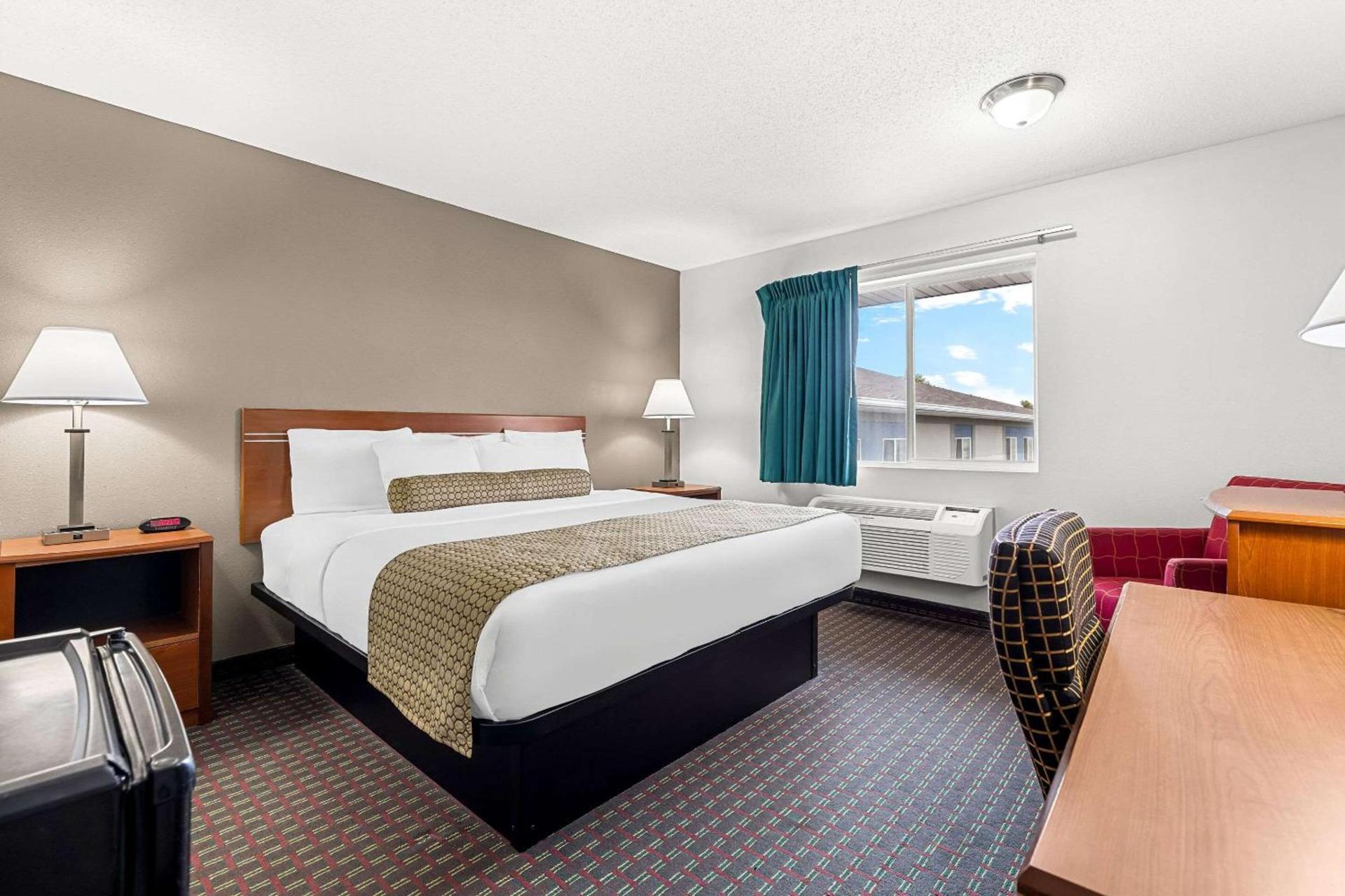 Rodeway Inn Rapid City North photo 5