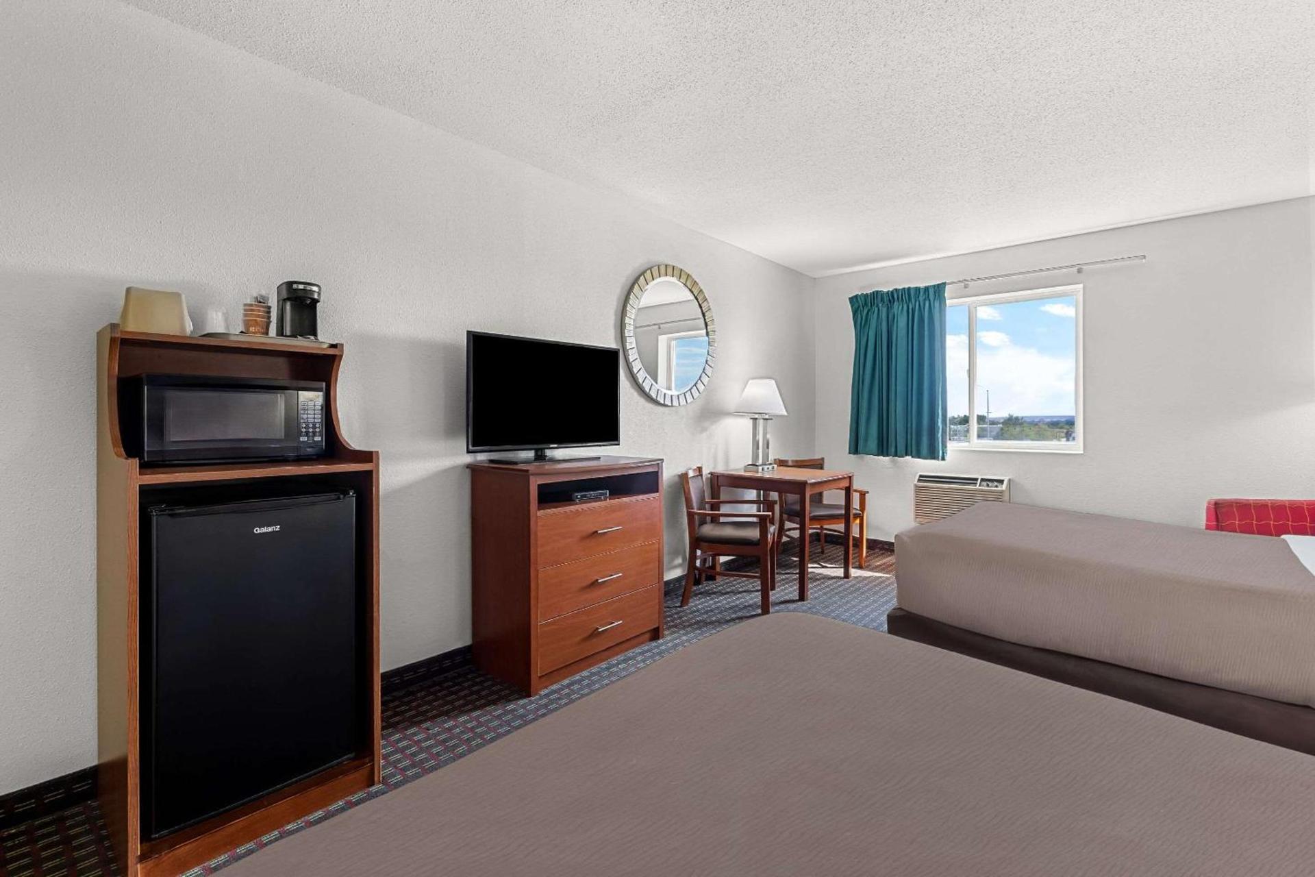 Rodeway Inn Rapid City North photo 10