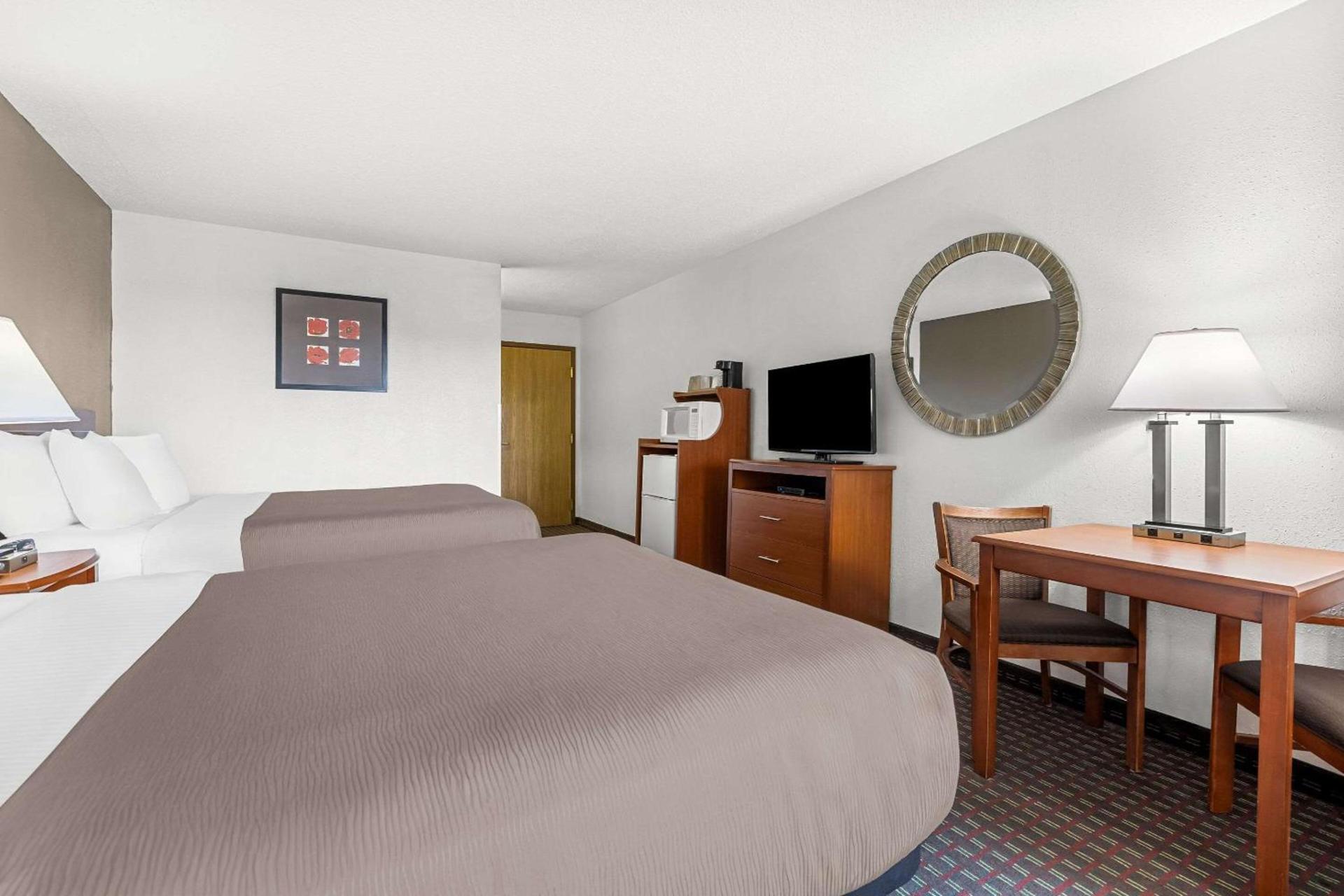 Rodeway Inn Rapid City North photo 14
