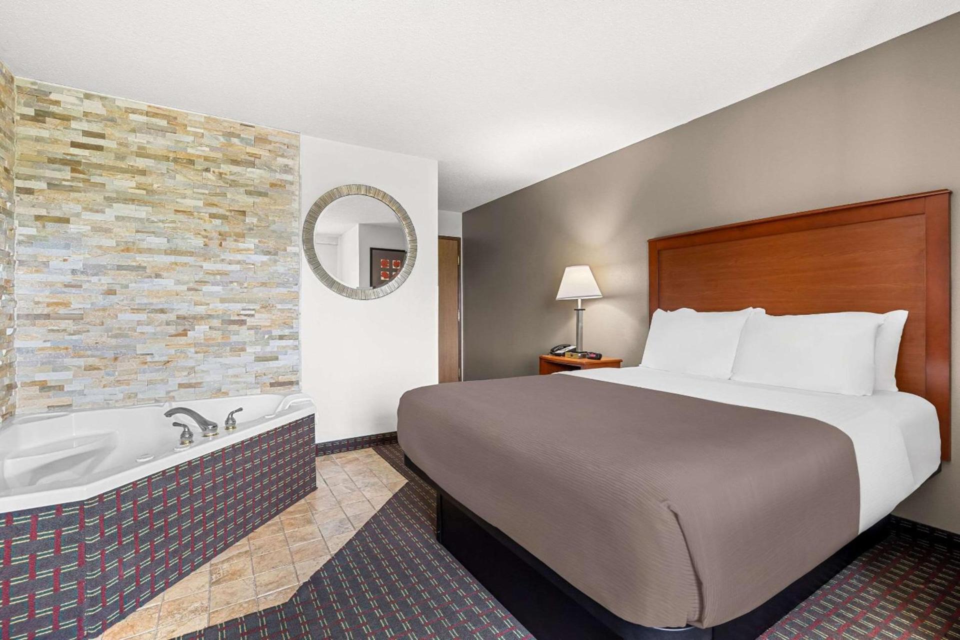 Rodeway Inn Rapid City North photo 20