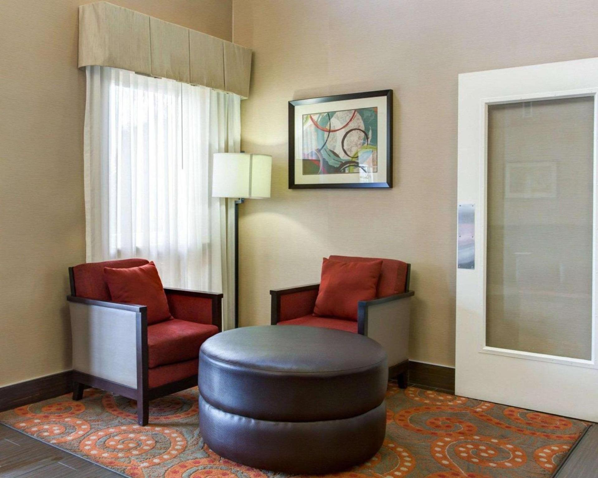 Comfort Suites Crossville photo 6