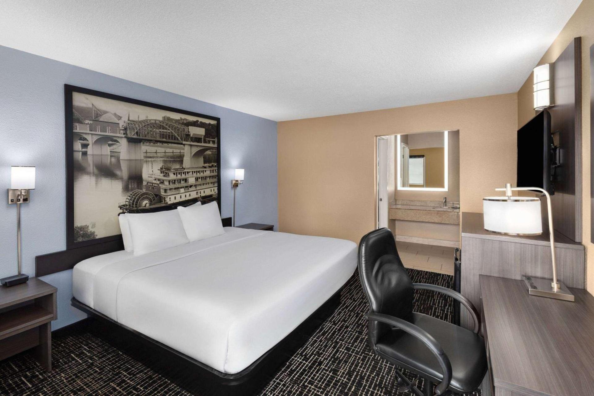 Super 8 by Wyndham Paducah I-24 Exit 4 photo 12
