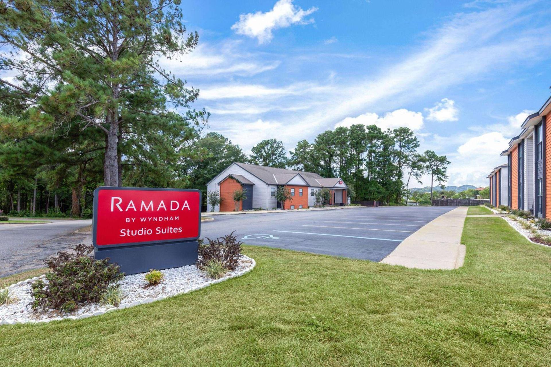 Ramada by Wyndham Studio Suites Dothan photo 4