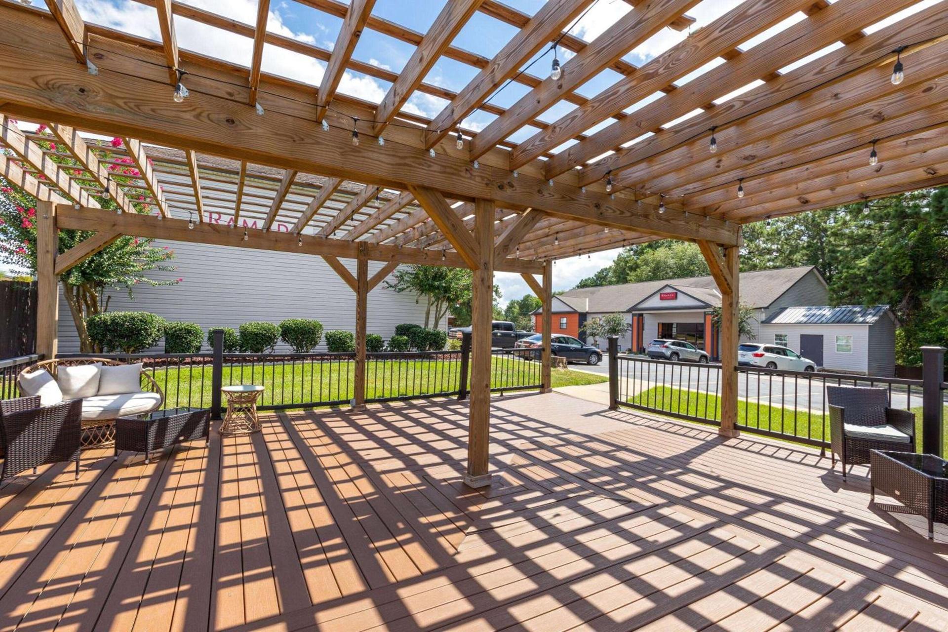 Ramada by Wyndham Studio Suites Dothan photo 29