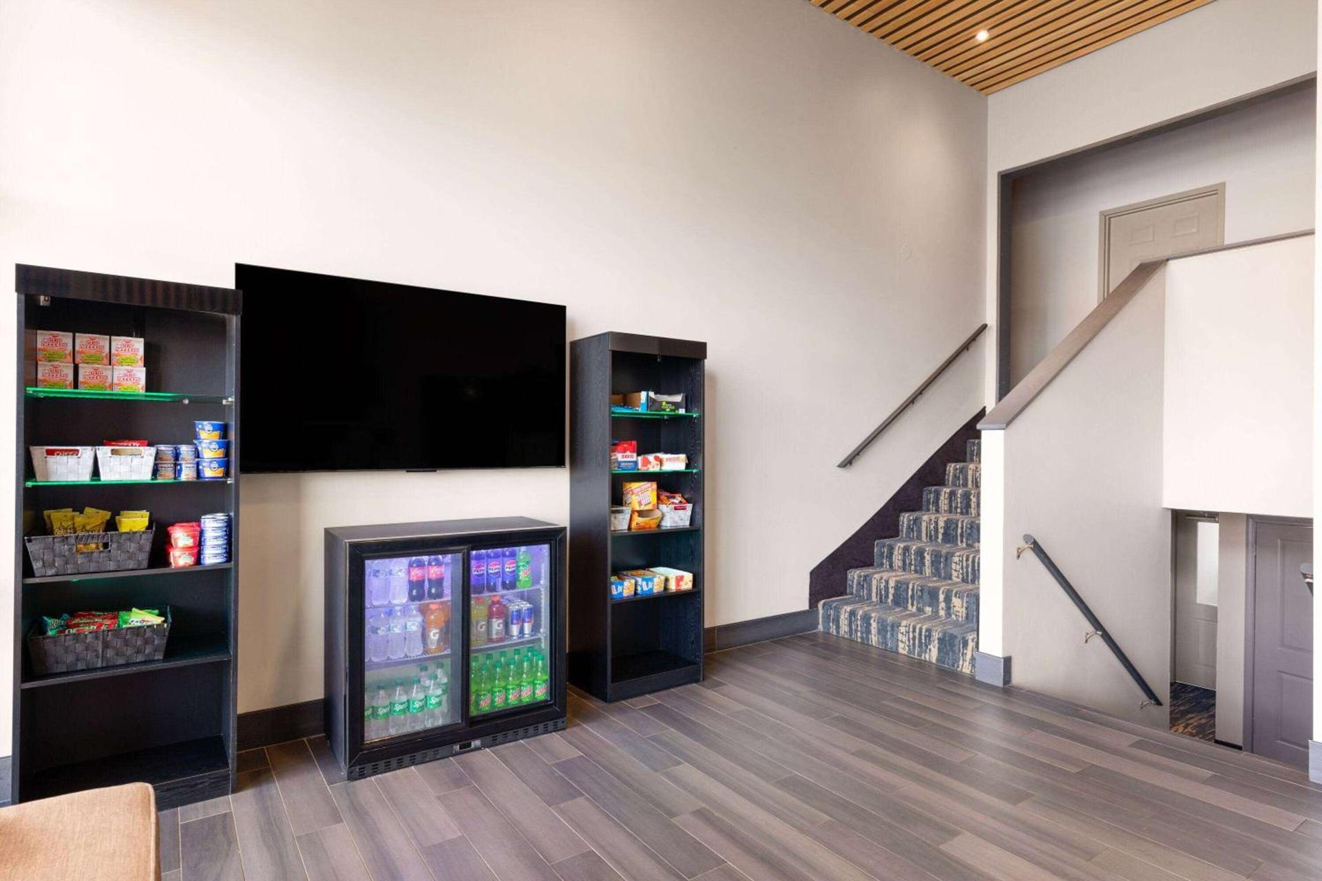 Ramada by Wyndham Studio Suites Dothan photo 31
