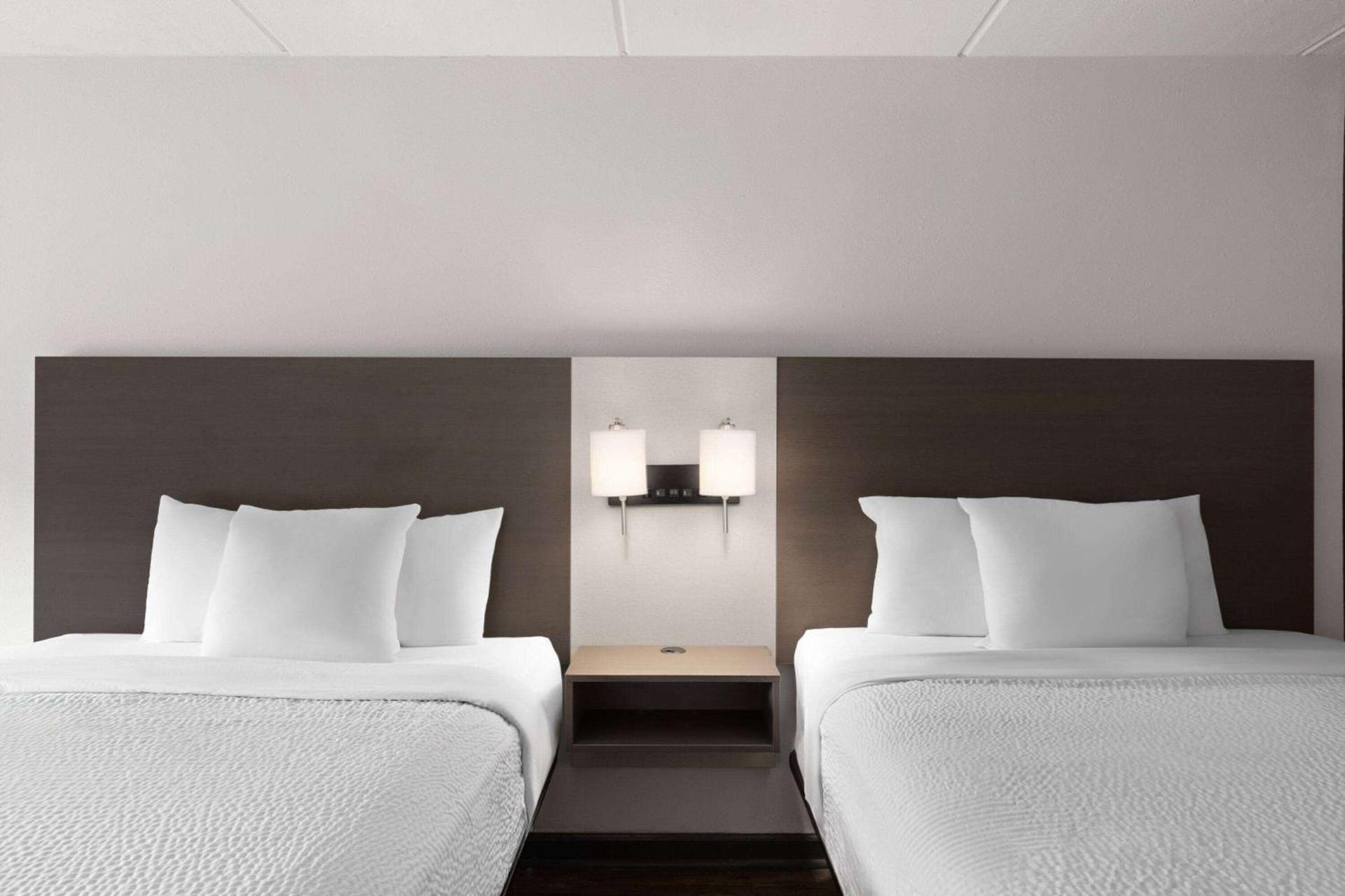 Ramada by Wyndham Bainbridge photo 14
