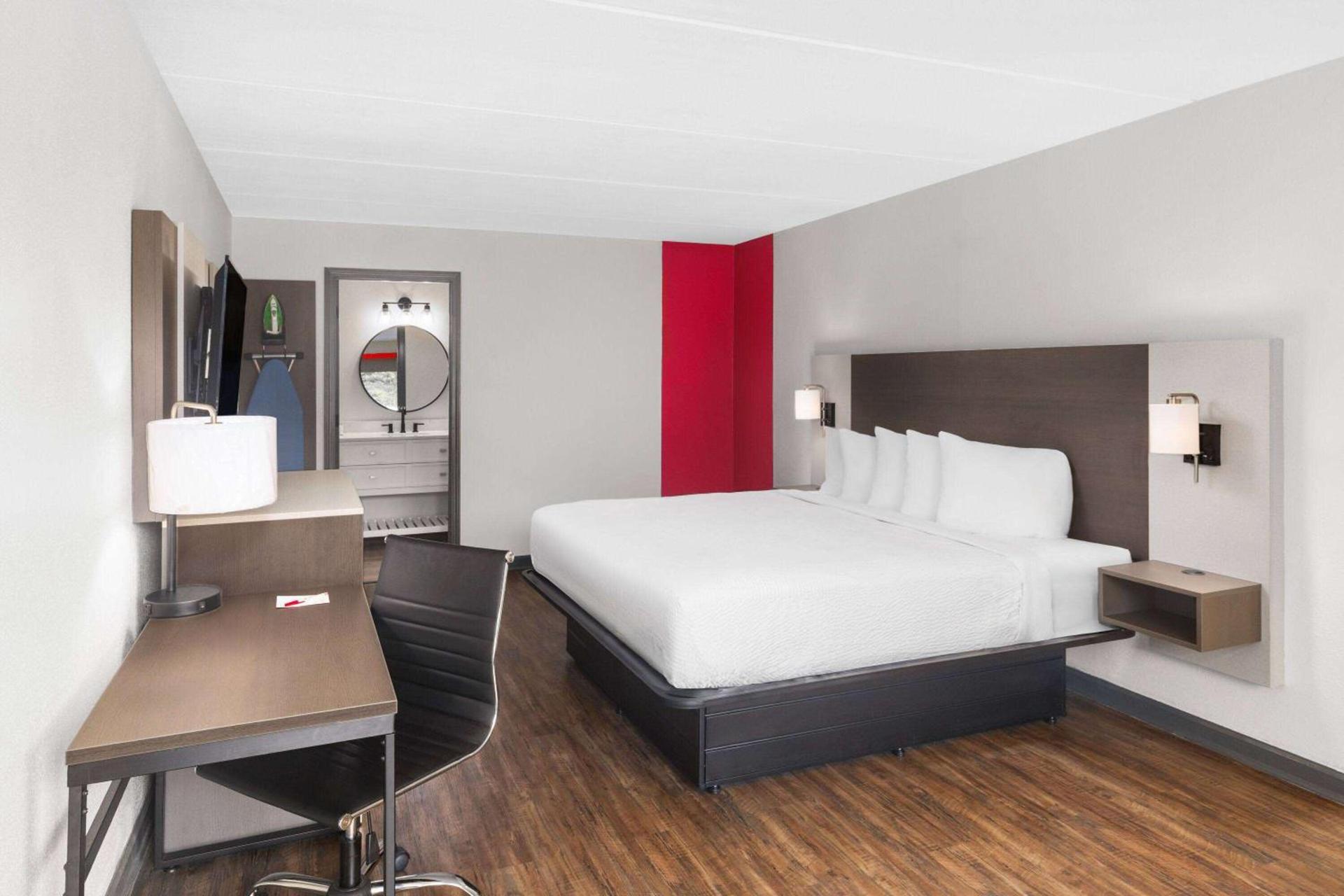 Ramada by Wyndham Bainbridge photo 16