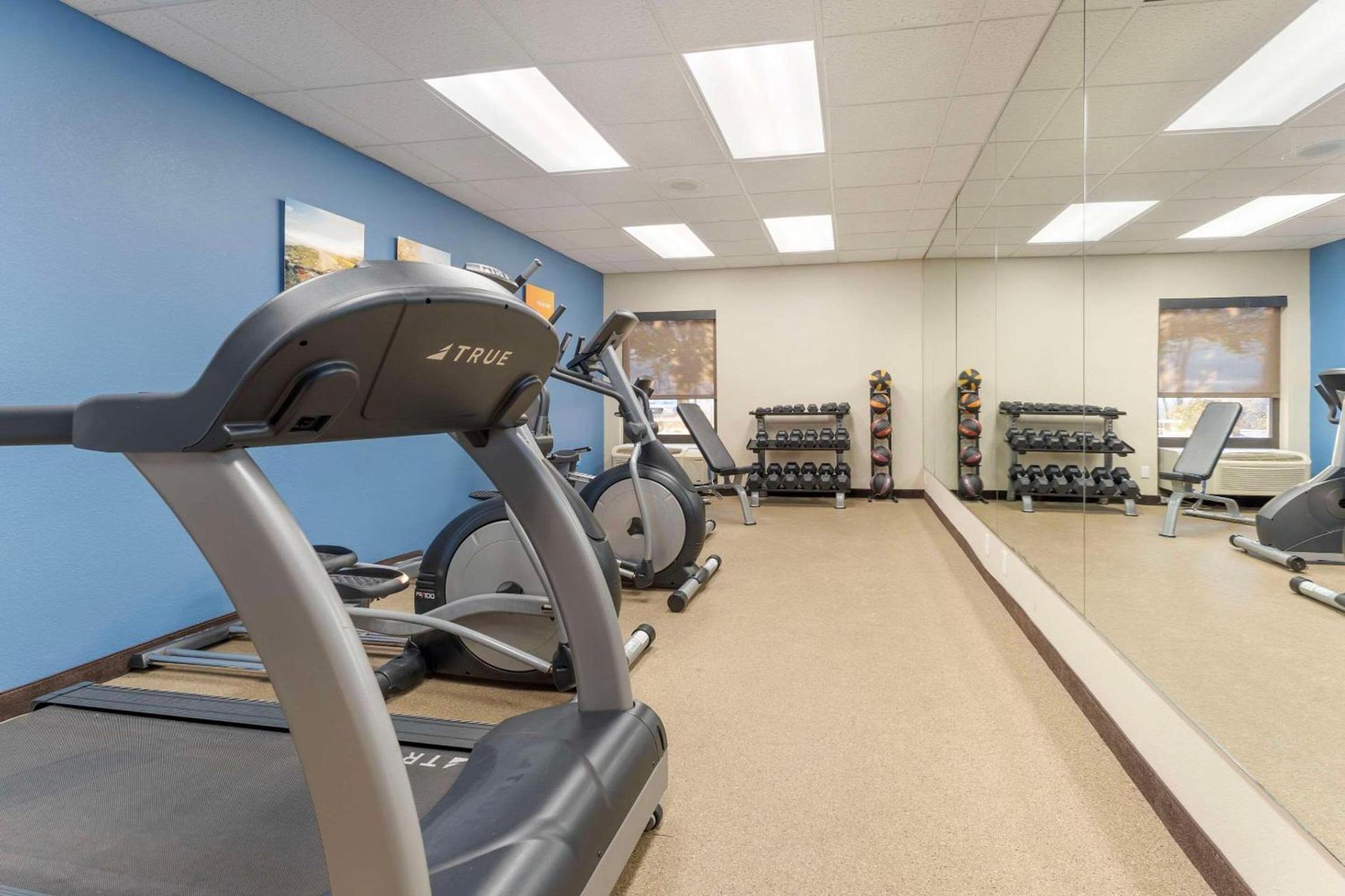 Comfort Inn & Suites Johnstown - Richland Town Center photo 31