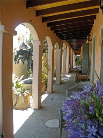 Les Artistes Inn photo 67