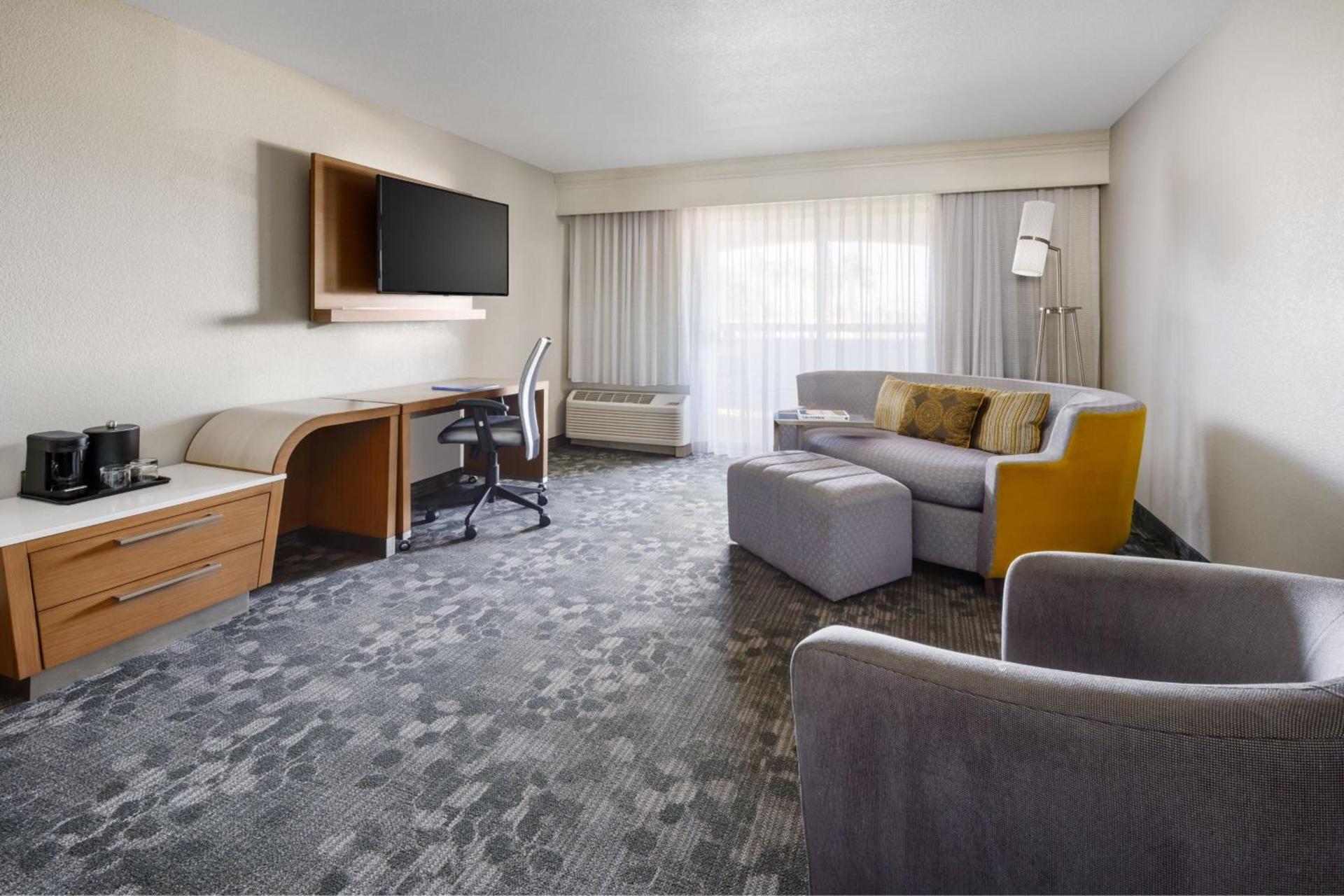Courtyard by Marriott Palmdale photo 31