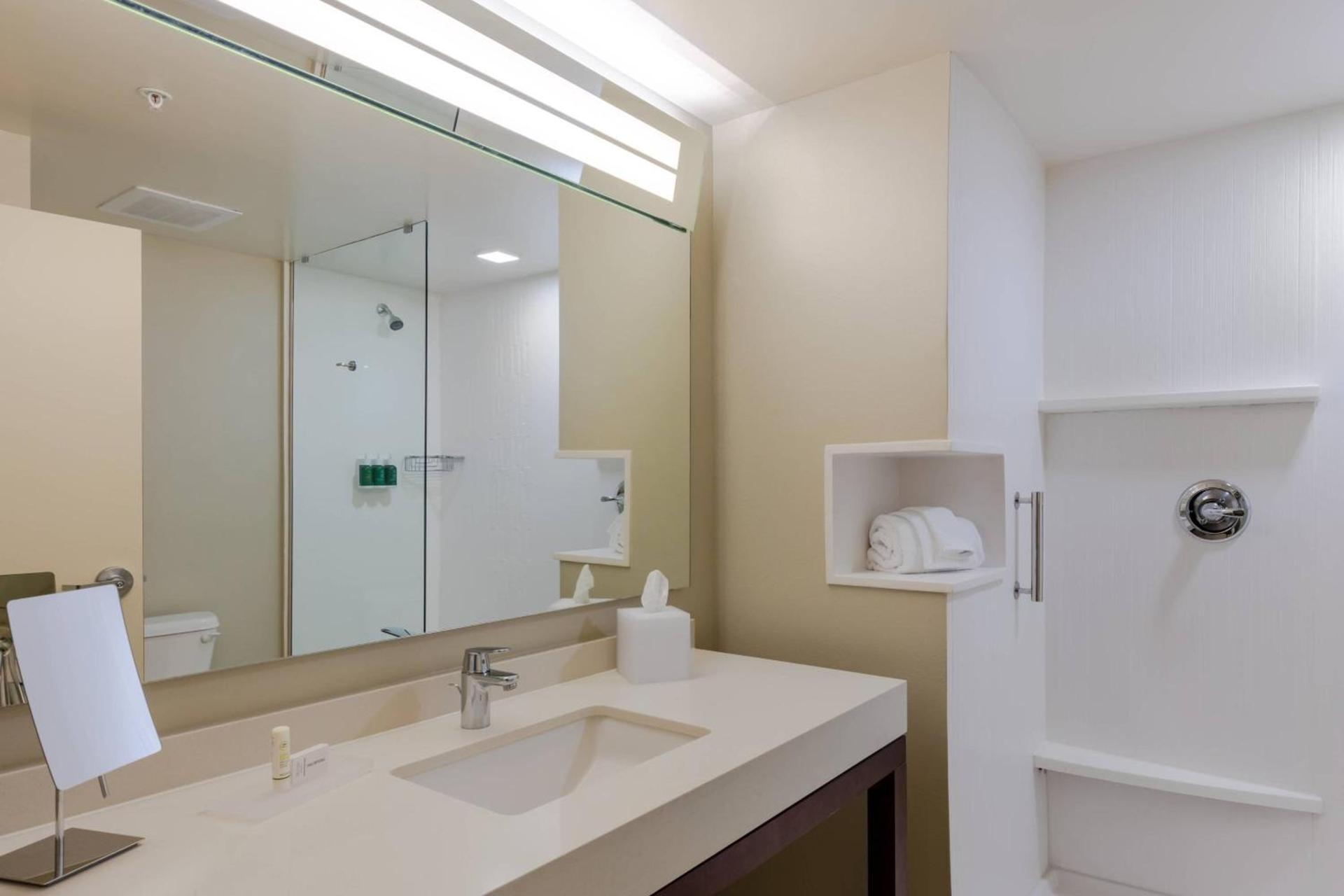 Courtyard by Marriott Savannah Airport photo 13