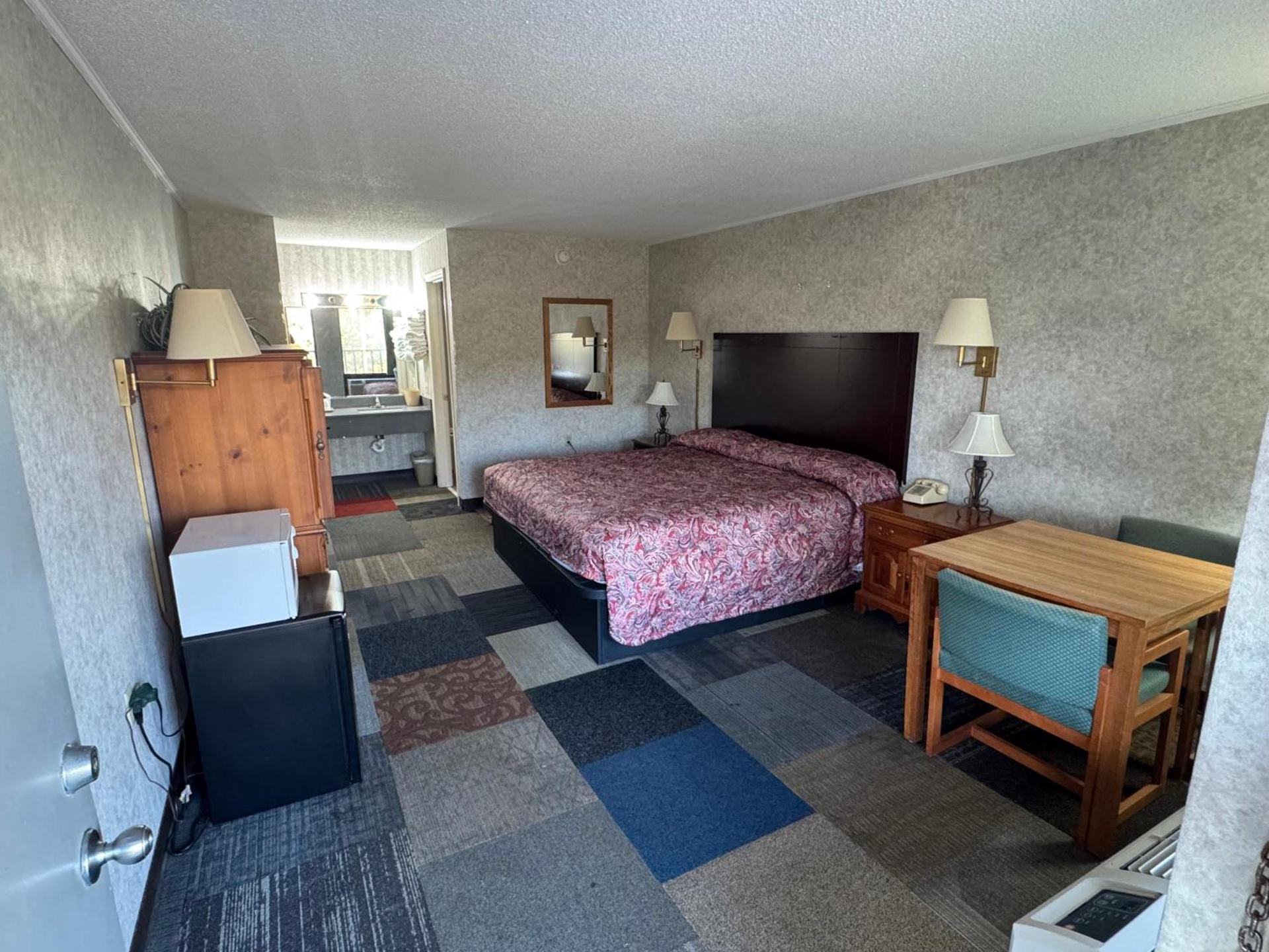 Riverfront Lodge photo 15
