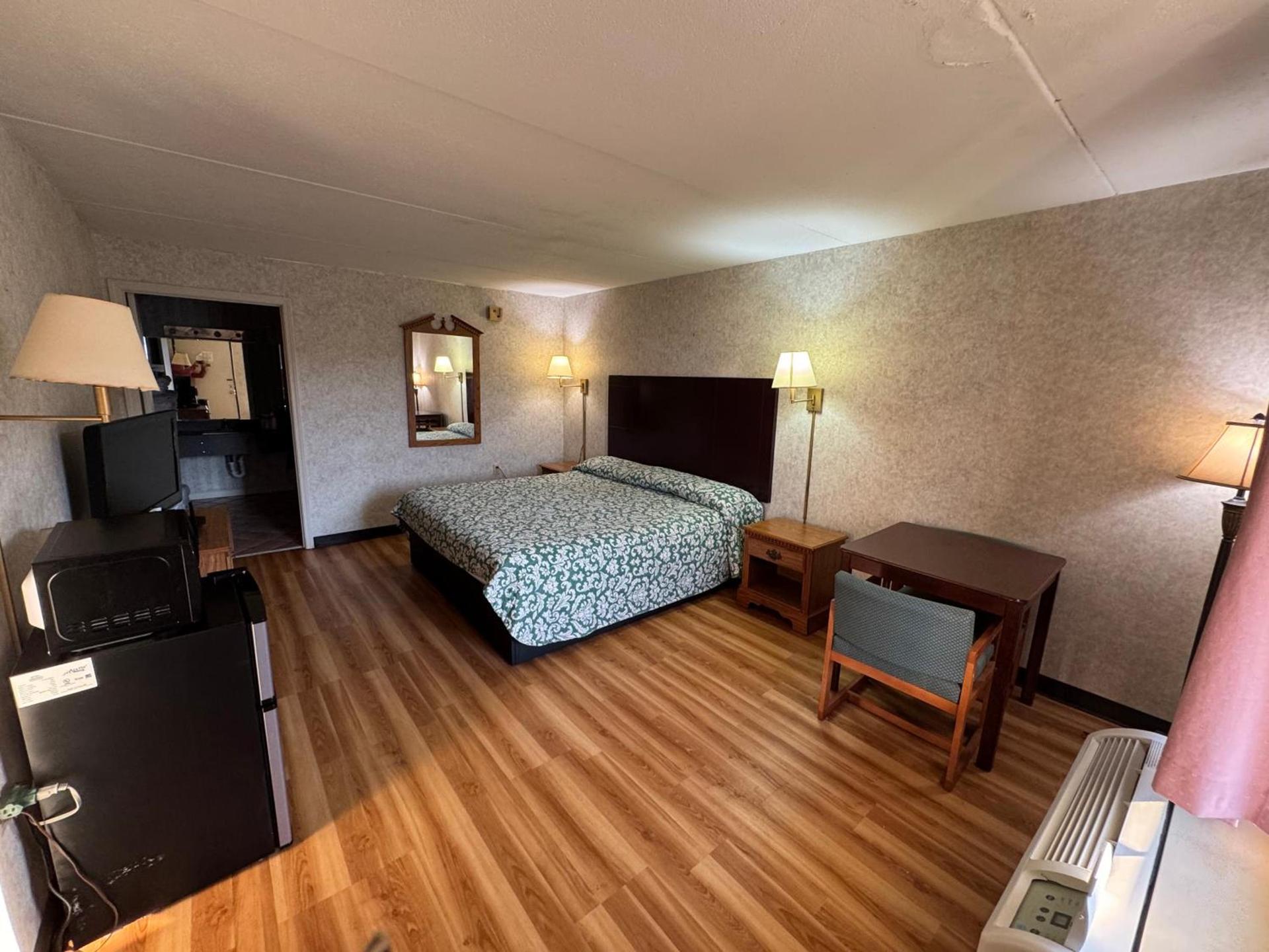 Riverfront Lodge photo 18