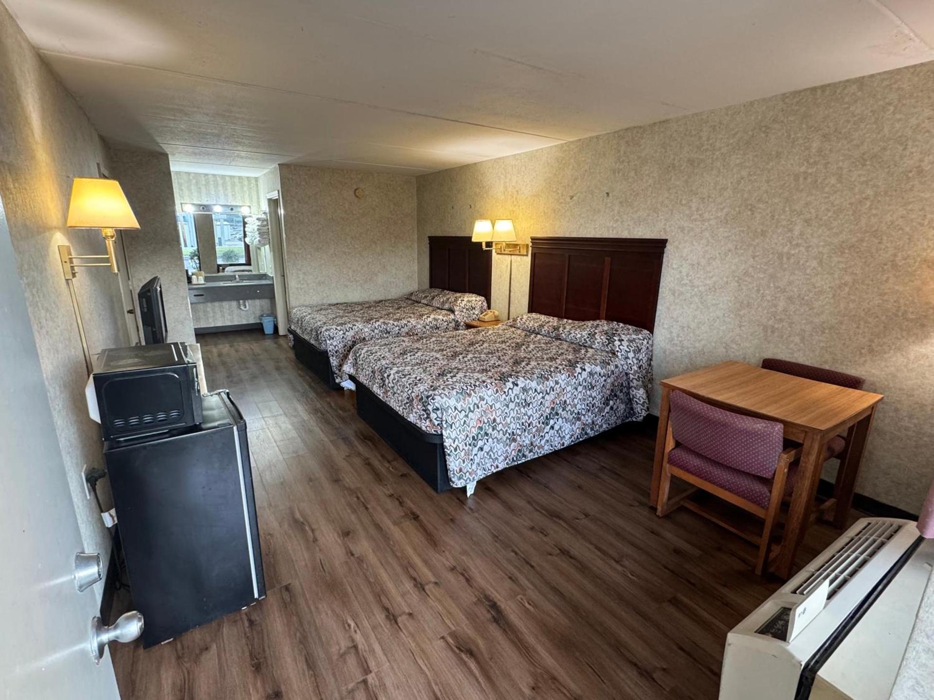Riverfront Lodge photo 31
