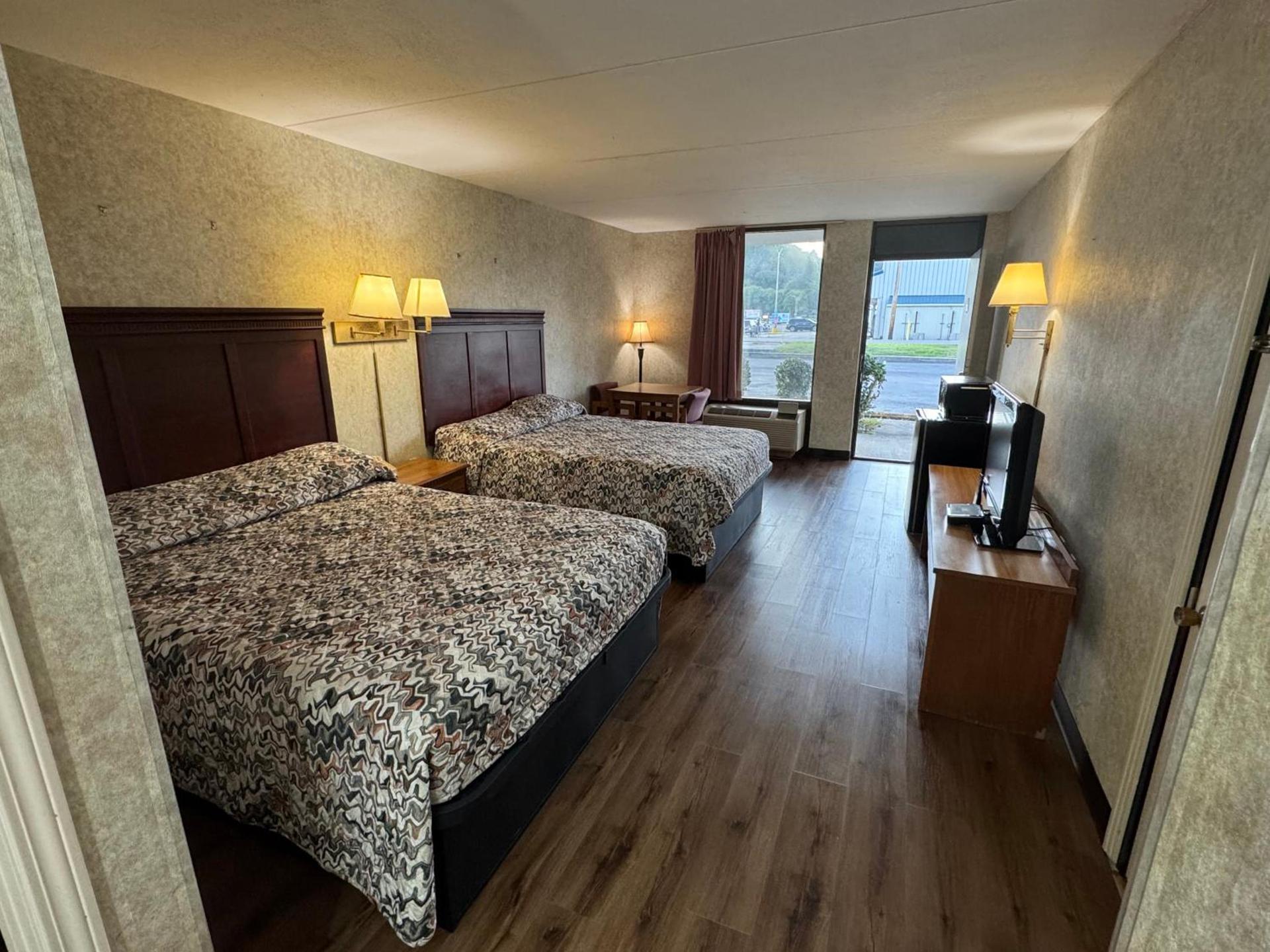 Riverfront Lodge photo 29