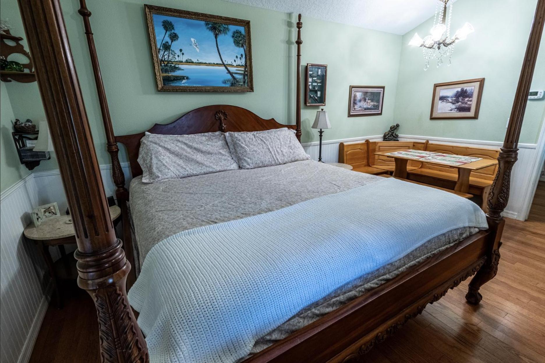 The Alling House photo 25