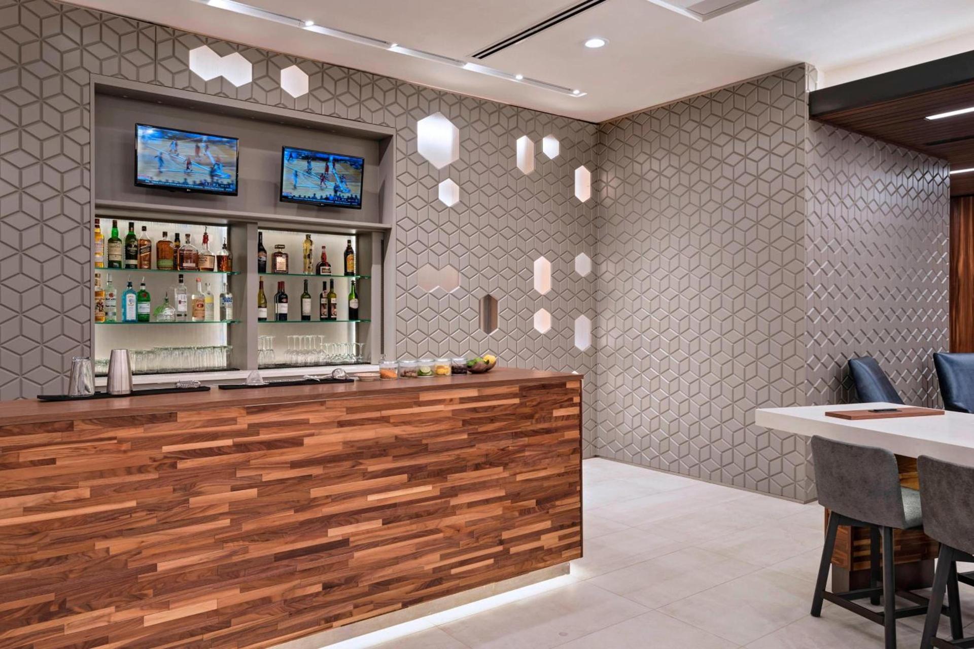 Courtyard by Marriott Houston Sugar Land/Lake Pointe photo 28