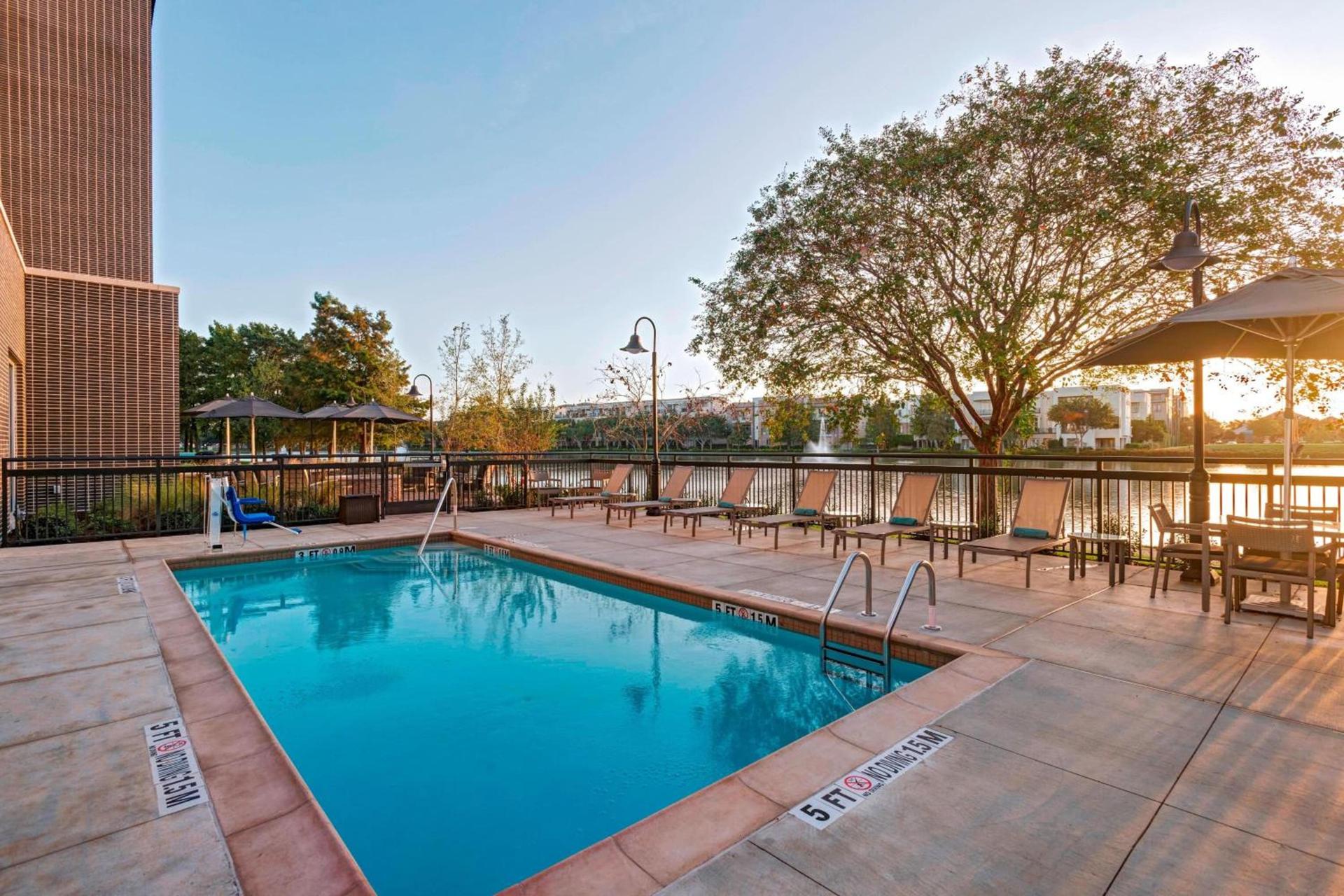 Courtyard by Marriott Houston Sugar Land/Lake Pointe photo 36