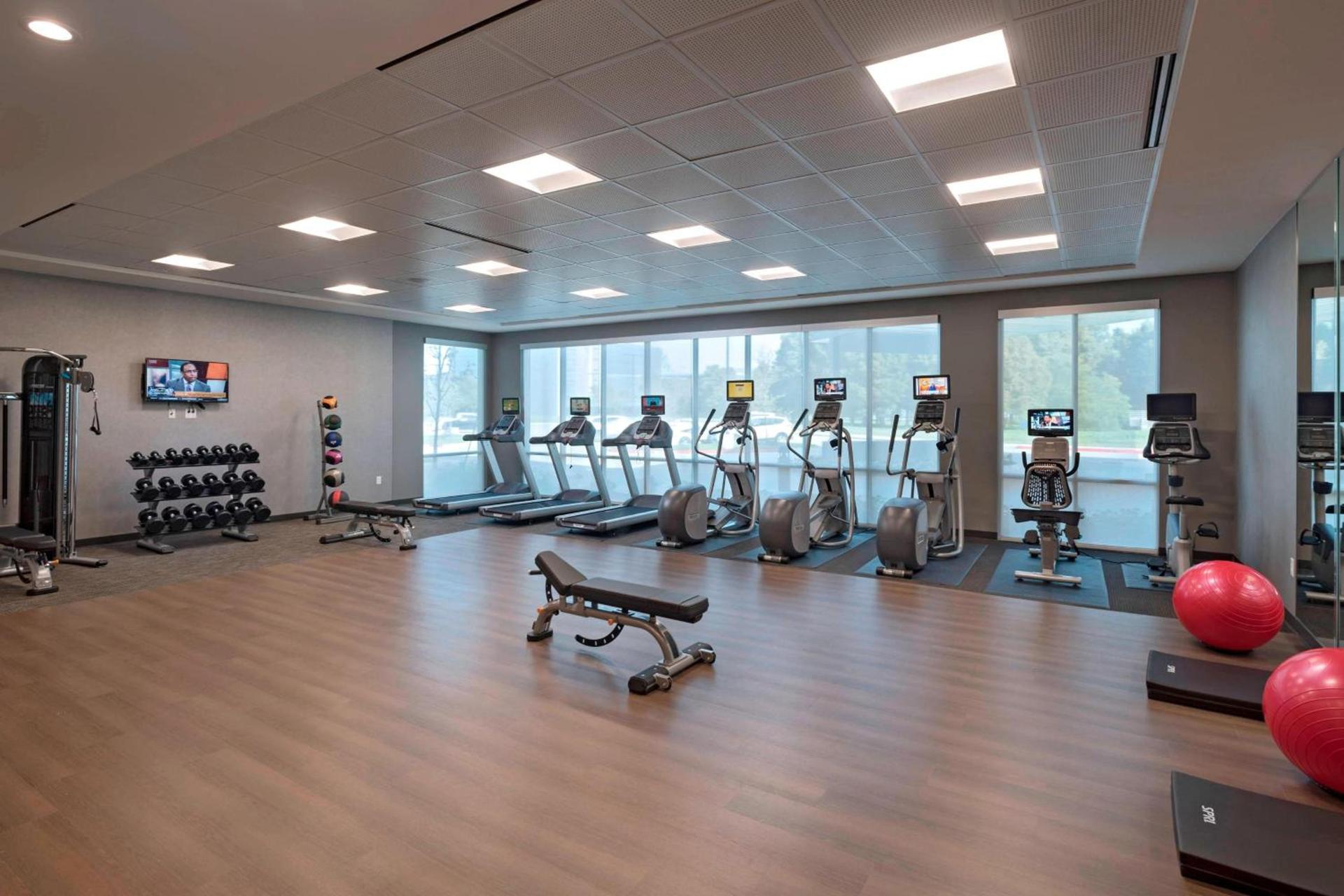 Courtyard by Marriott Houston Sugar Land/Lake Pointe photo 37