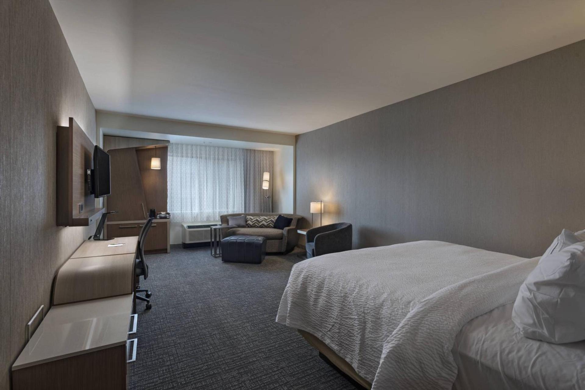 Courtyard by Marriott Houston Sugar Land/Lake Pointe photo 18