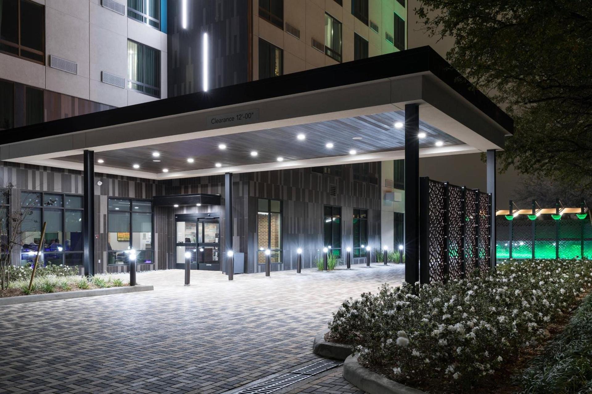 Courtyard by Marriott Houston Heights/I-10 photo 3