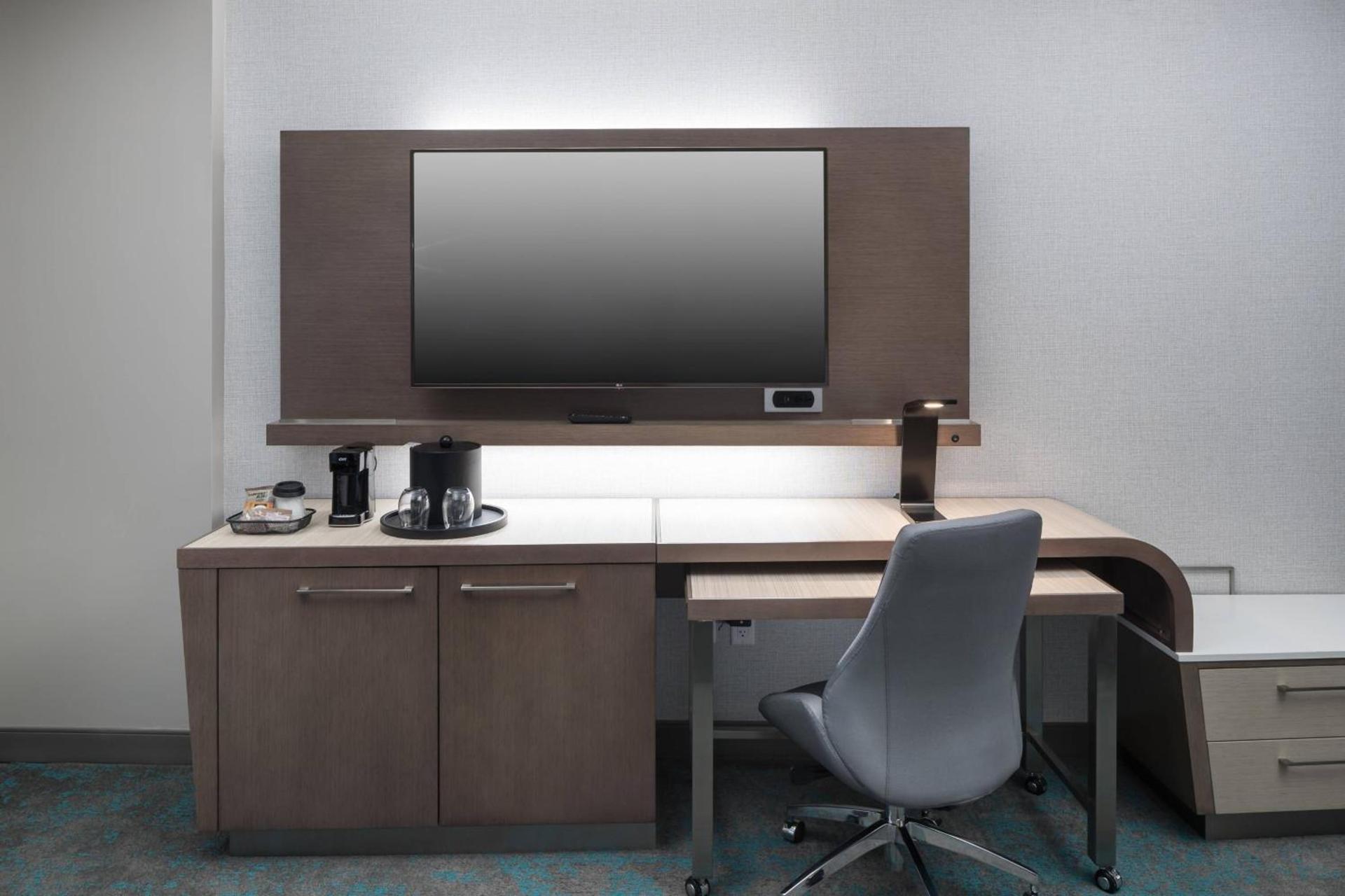 Courtyard by Marriott Houston Heights/I-10 photo 11