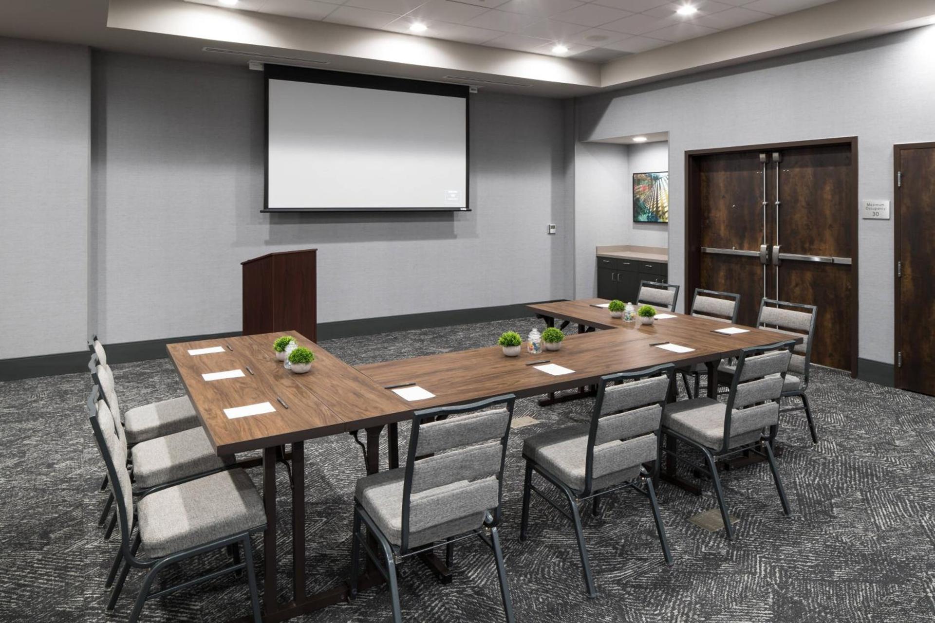 Courtyard by Marriott Houston Heights/I-10 photo 40