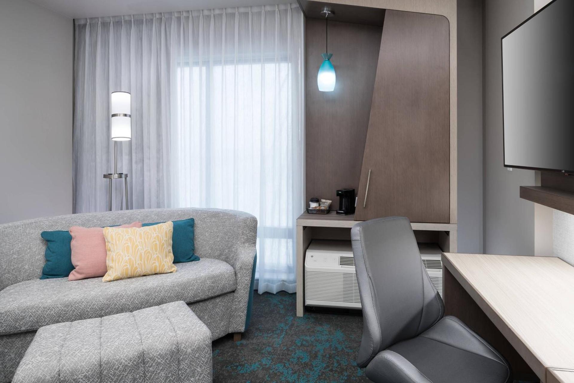Courtyard by Marriott Houston Heights/I-10 photo 10