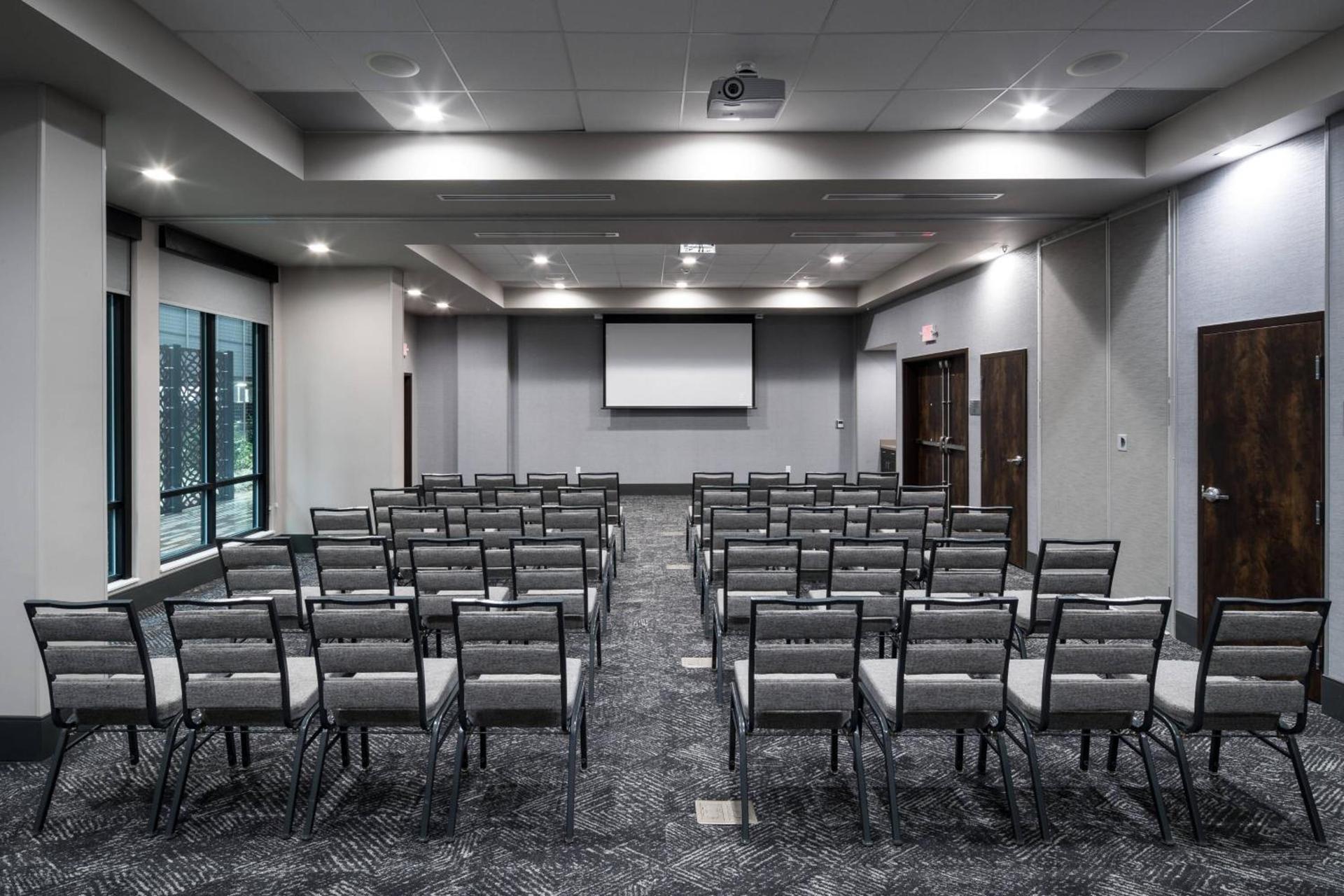 Courtyard by Marriott Houston Heights/I-10 photo 37