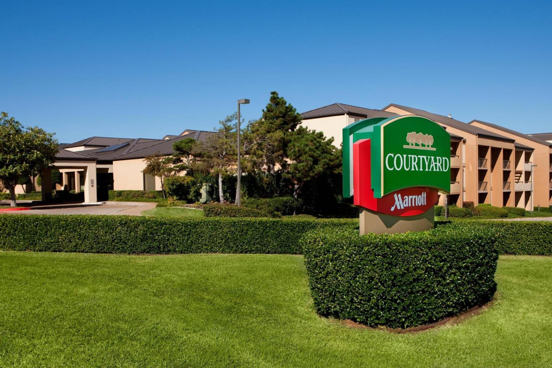 Courtyard Dallas Las Colinas photo 1