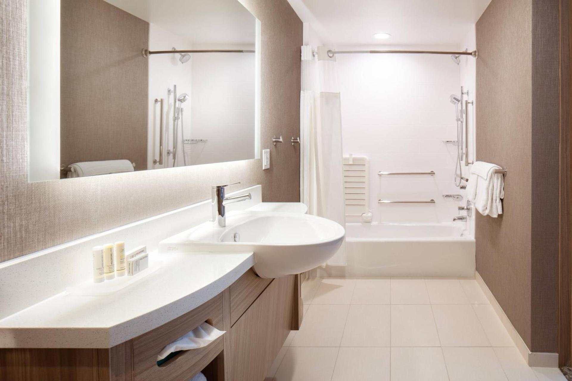 SpringHill Suites by Marriott Ames photo 15
