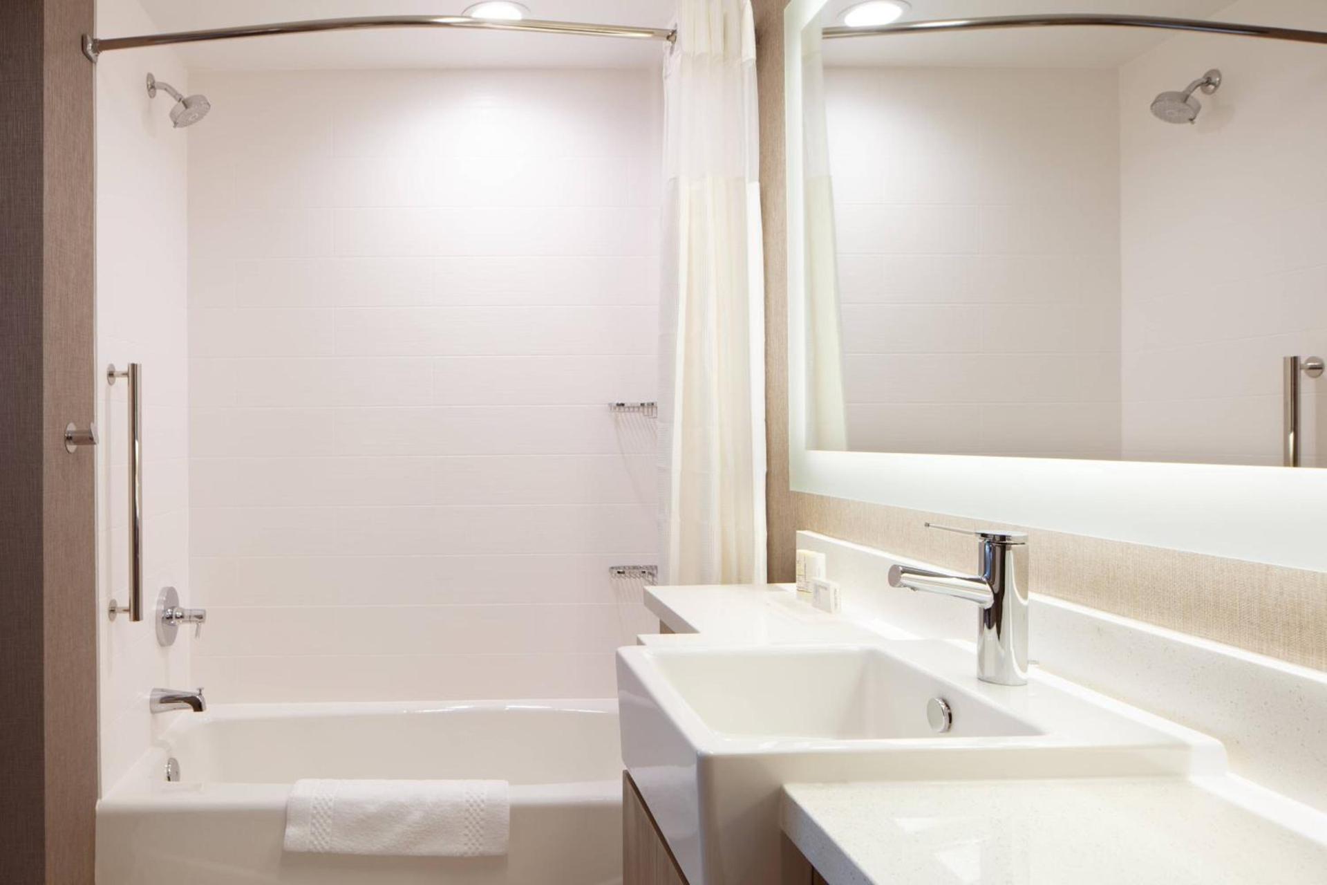 SpringHill Suites by Marriott Ames photo 17