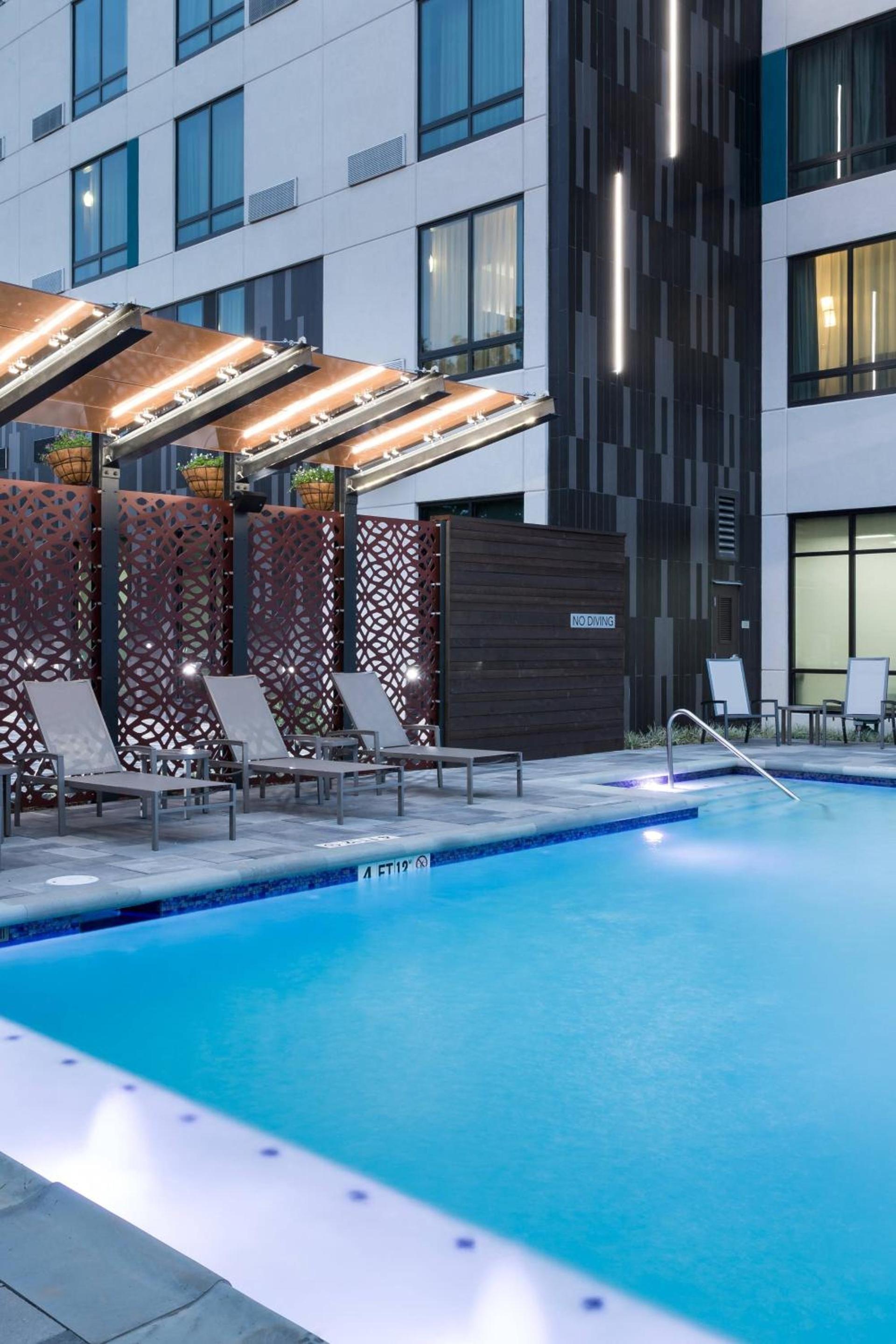 Courtyard by Marriott Houston Heights/I-10 photo 33
