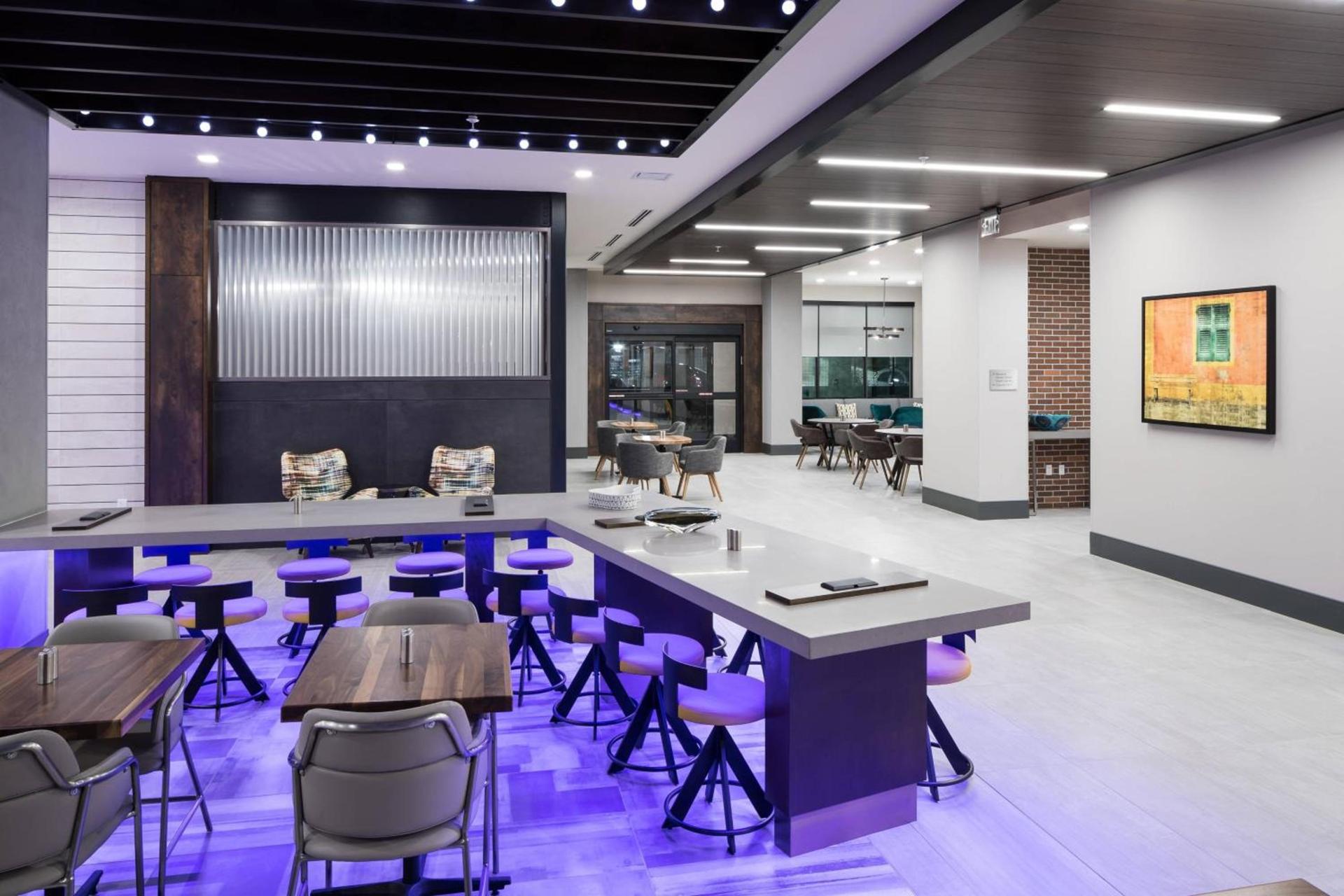 Courtyard by Marriott Houston Heights/I-10 photo 27