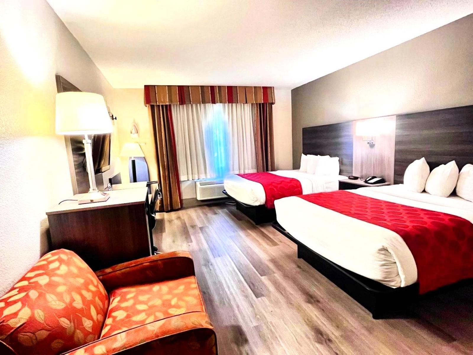 Ramada by Wyndham Platte City KCI Airport photo 27